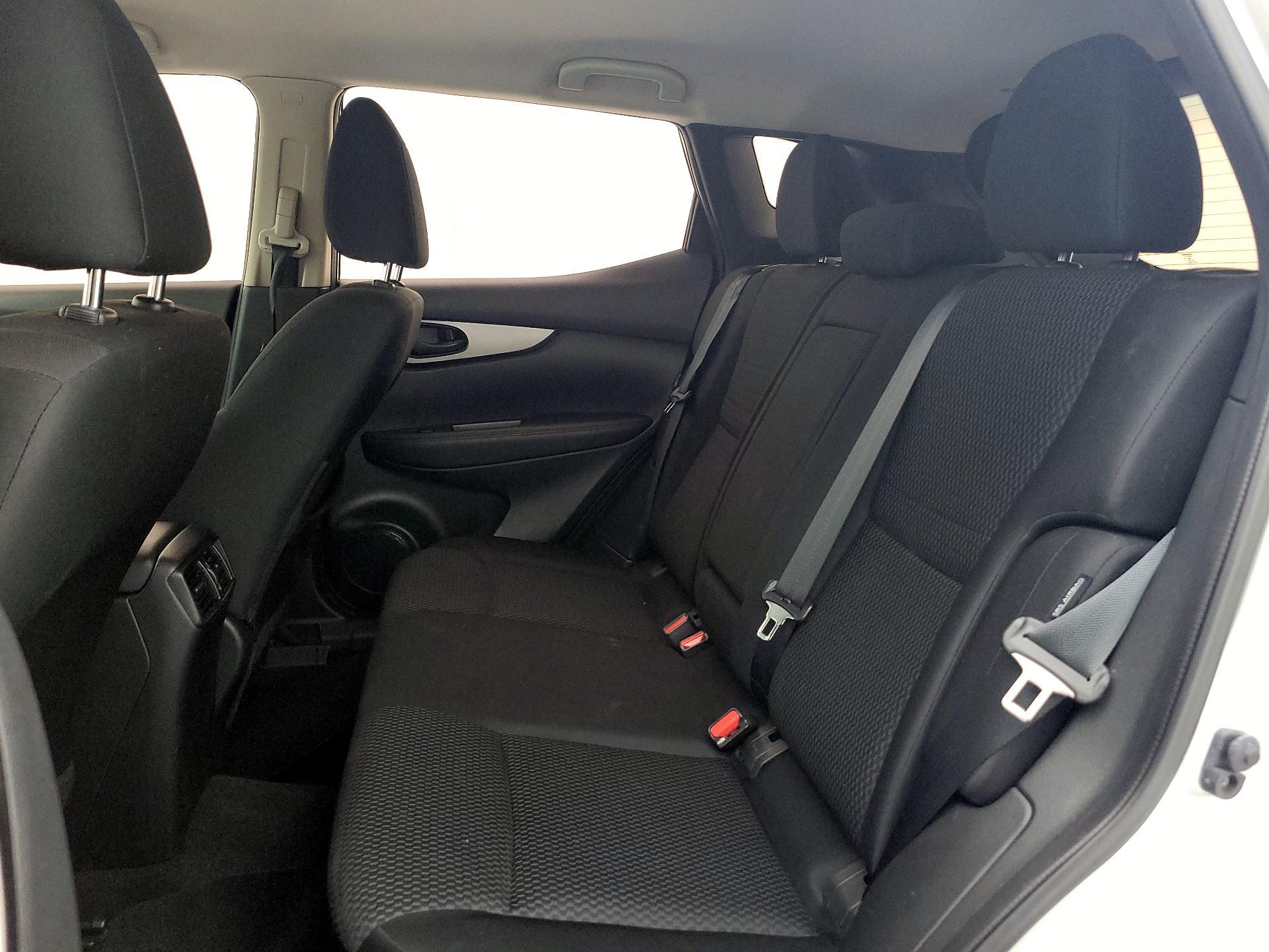 Thumbnail: 2021 Nissan Rogue Sport - 19