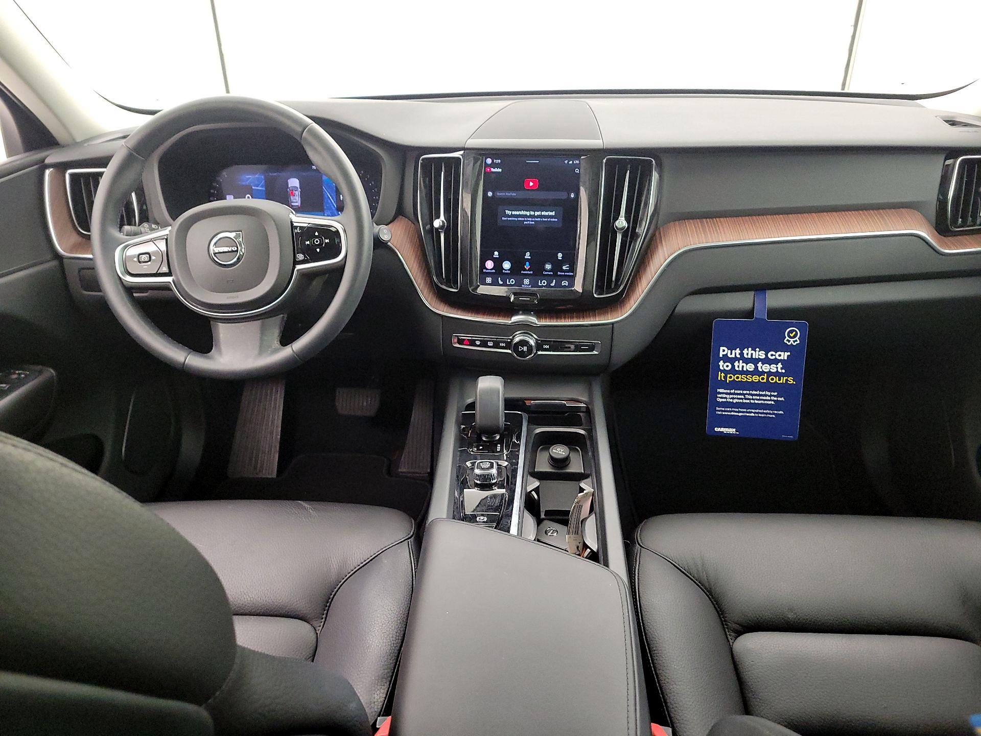 Thumbnail: 2023 Volvo XC60 - 9