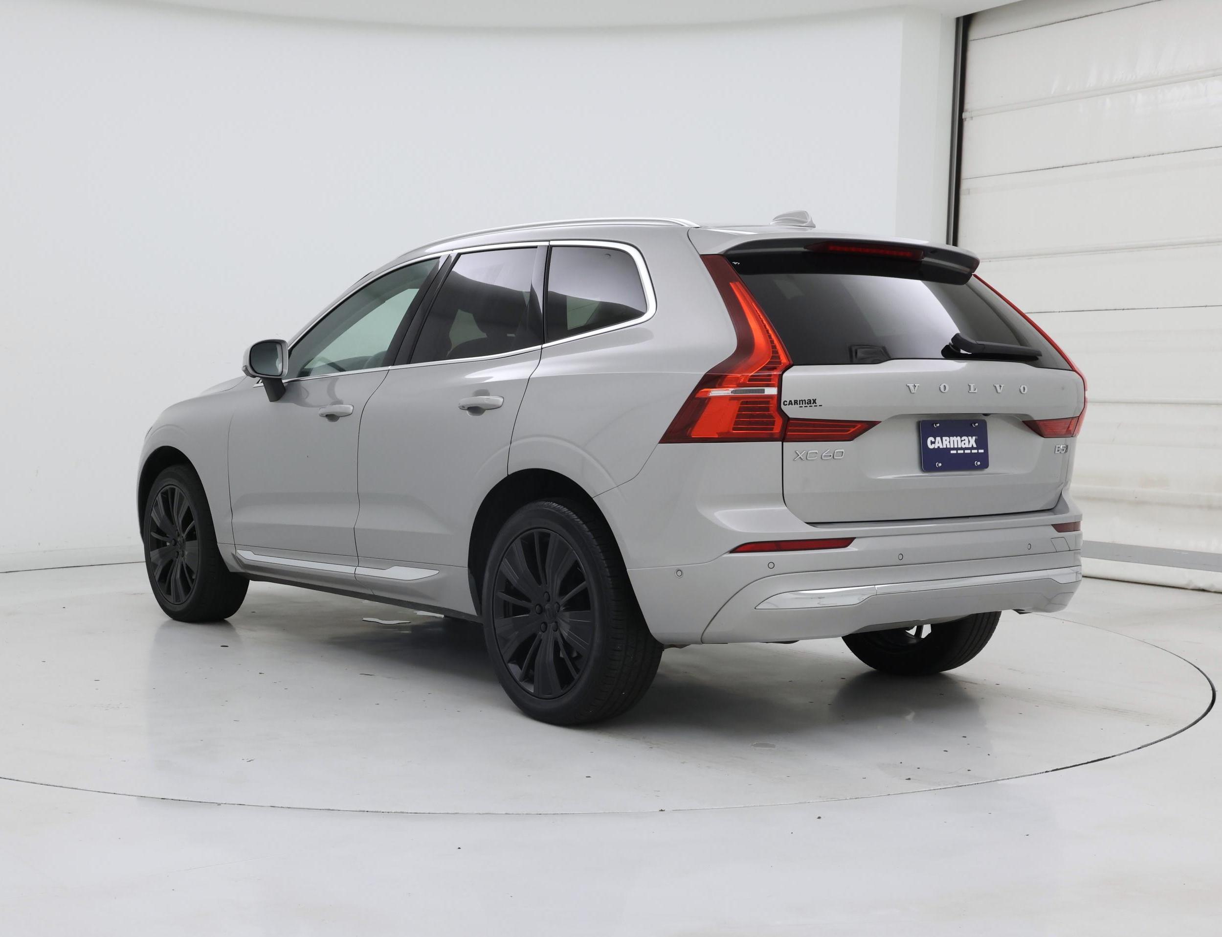 Thumbnail: 2023 Volvo XC60 - 2