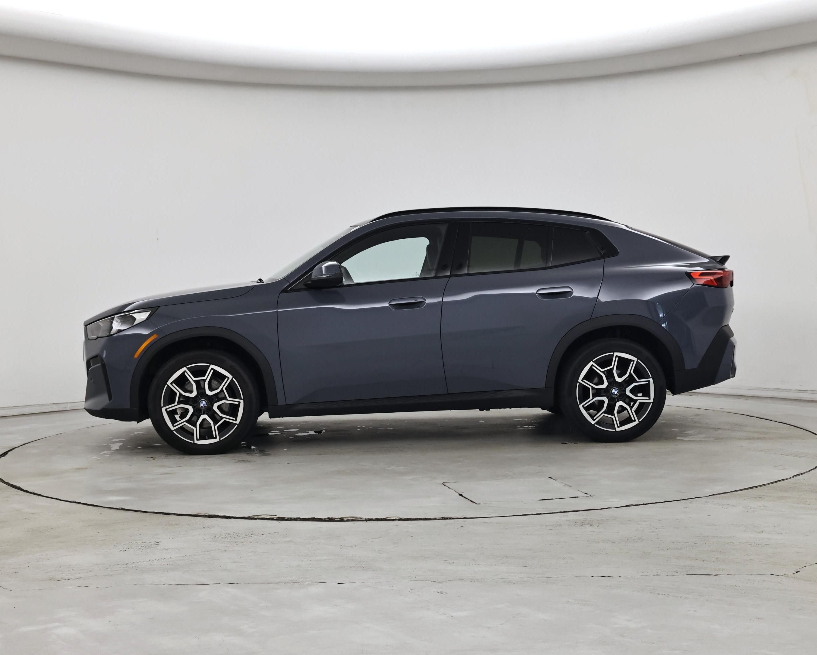 Thumbnail: 2025 BMW X2 - 3