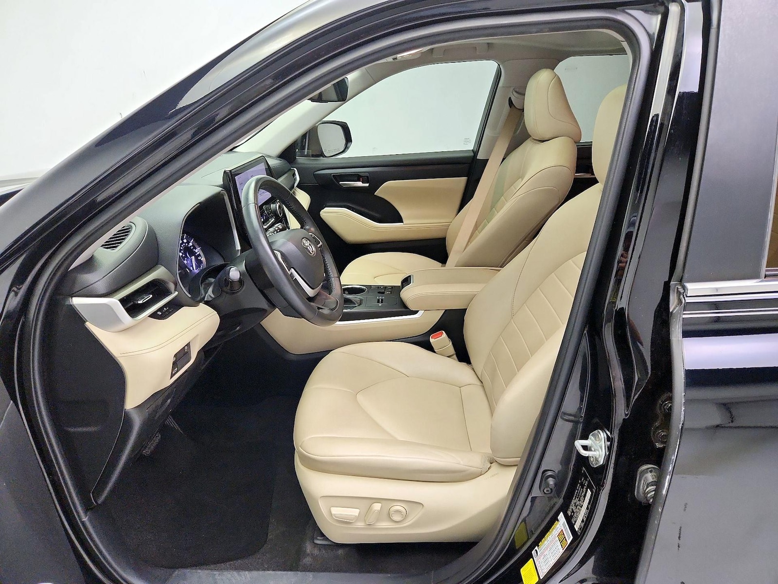 2023 Toyota Highlander 12