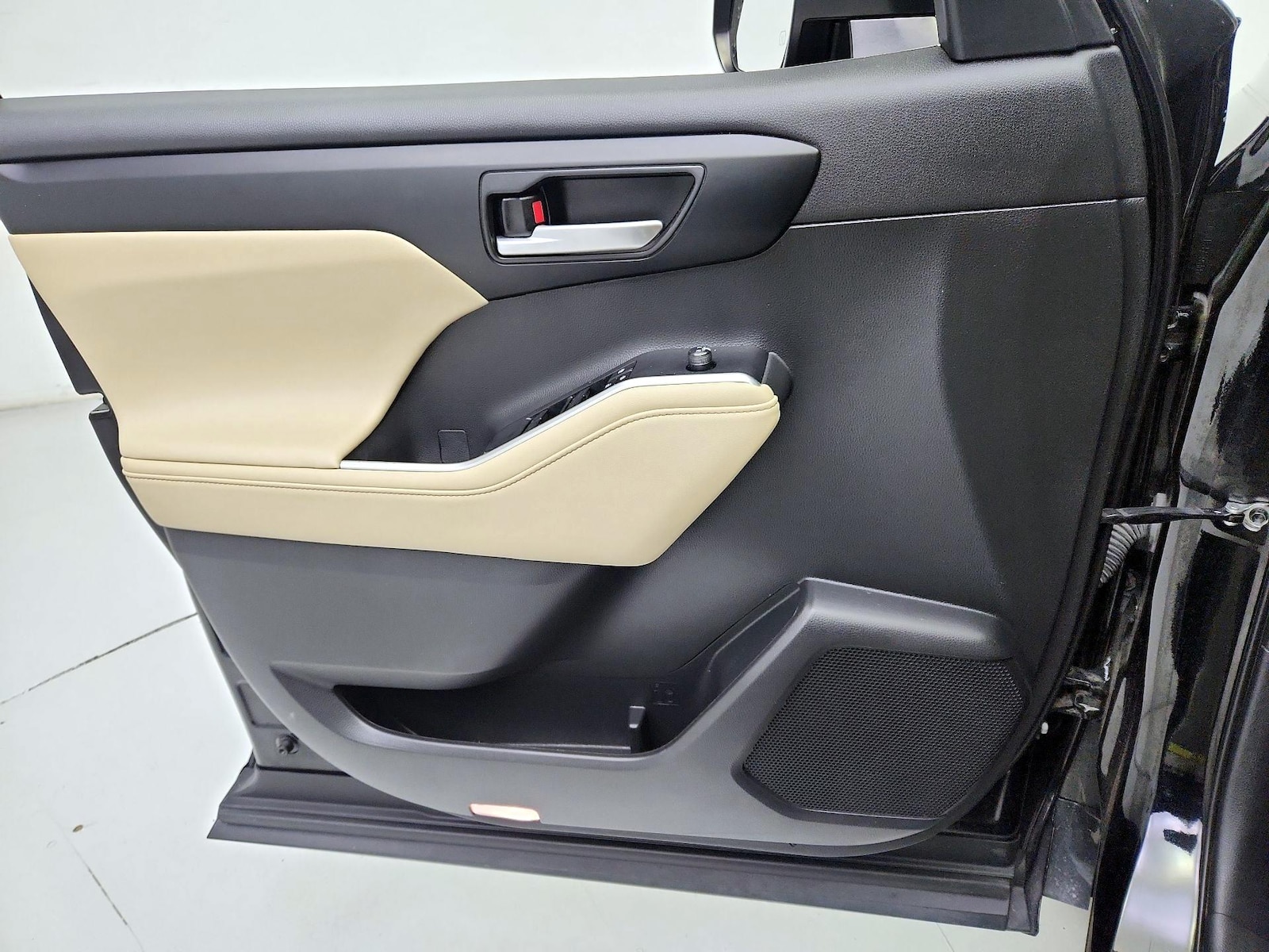 2023 Toyota Highlander 13