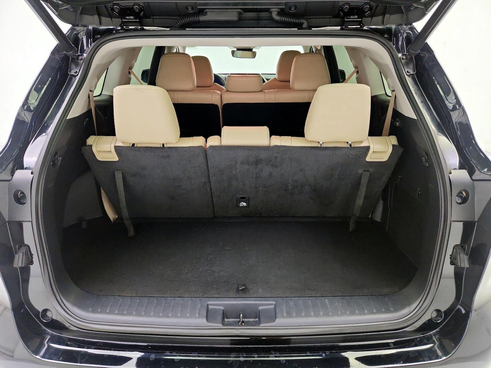 2023 Toyota Highlander 23