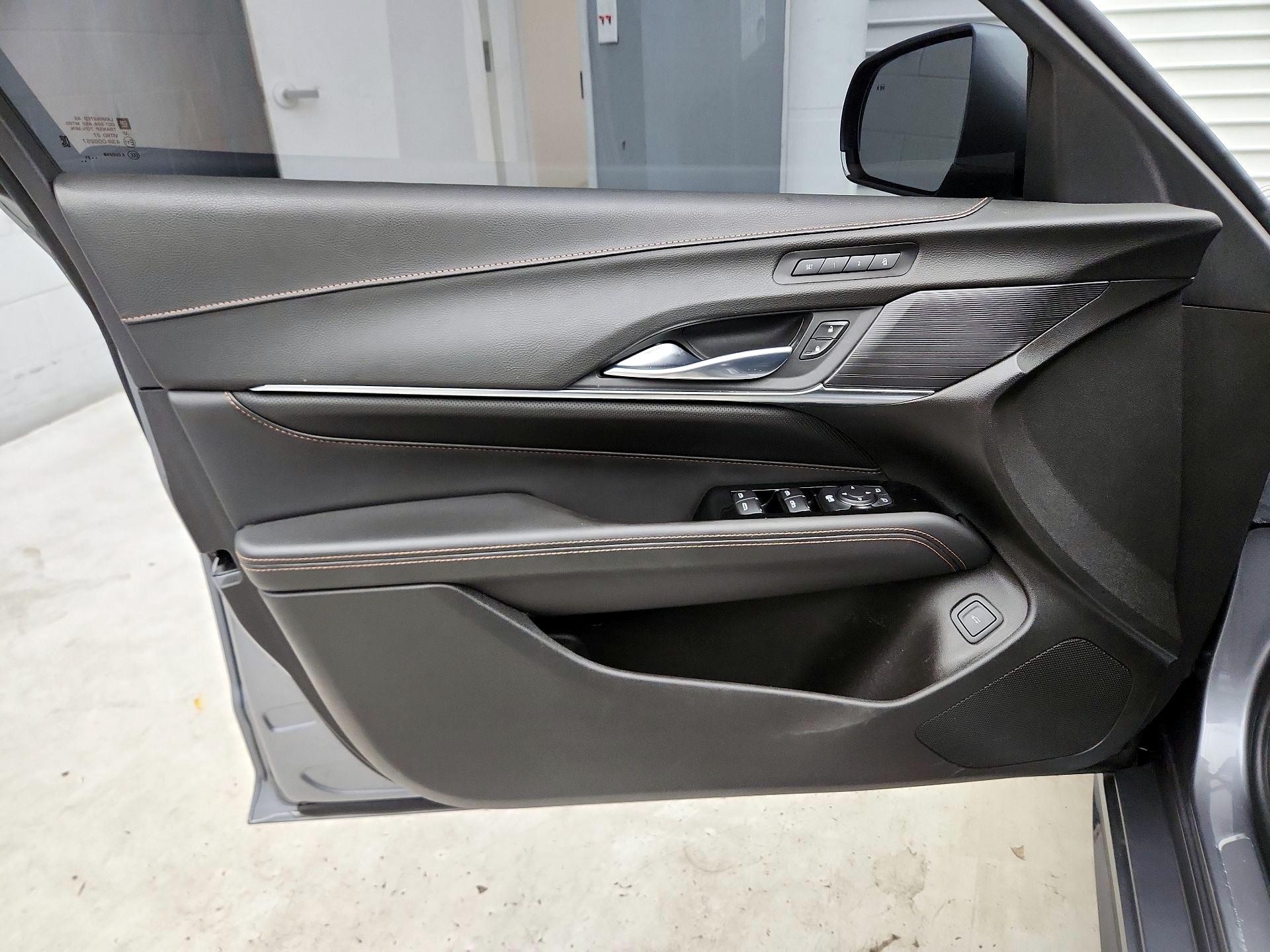 Thumbnail: 2022 Cadillac CT4 - 12