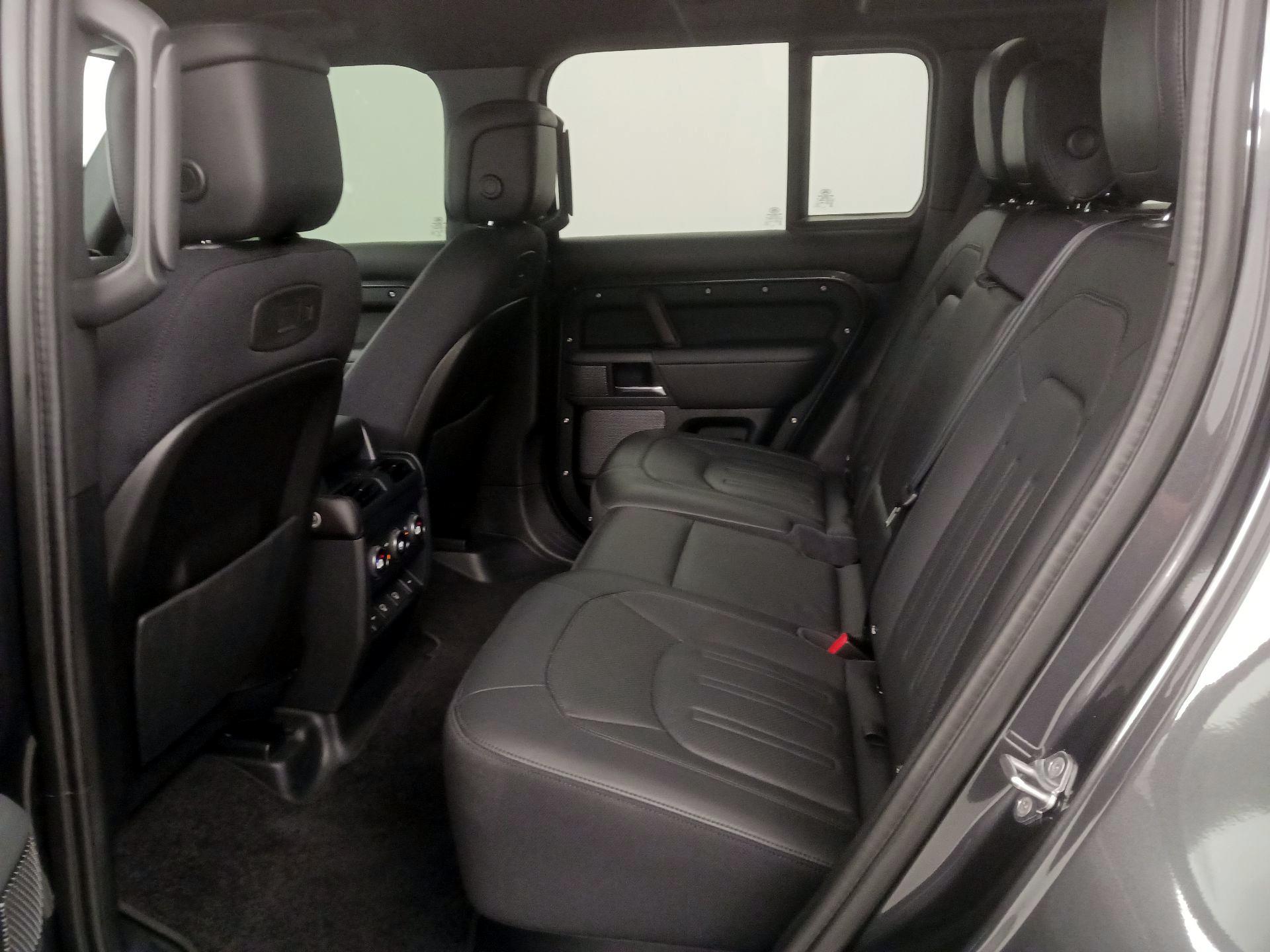Thumbnail: 2021 Land Rover Defender - 20