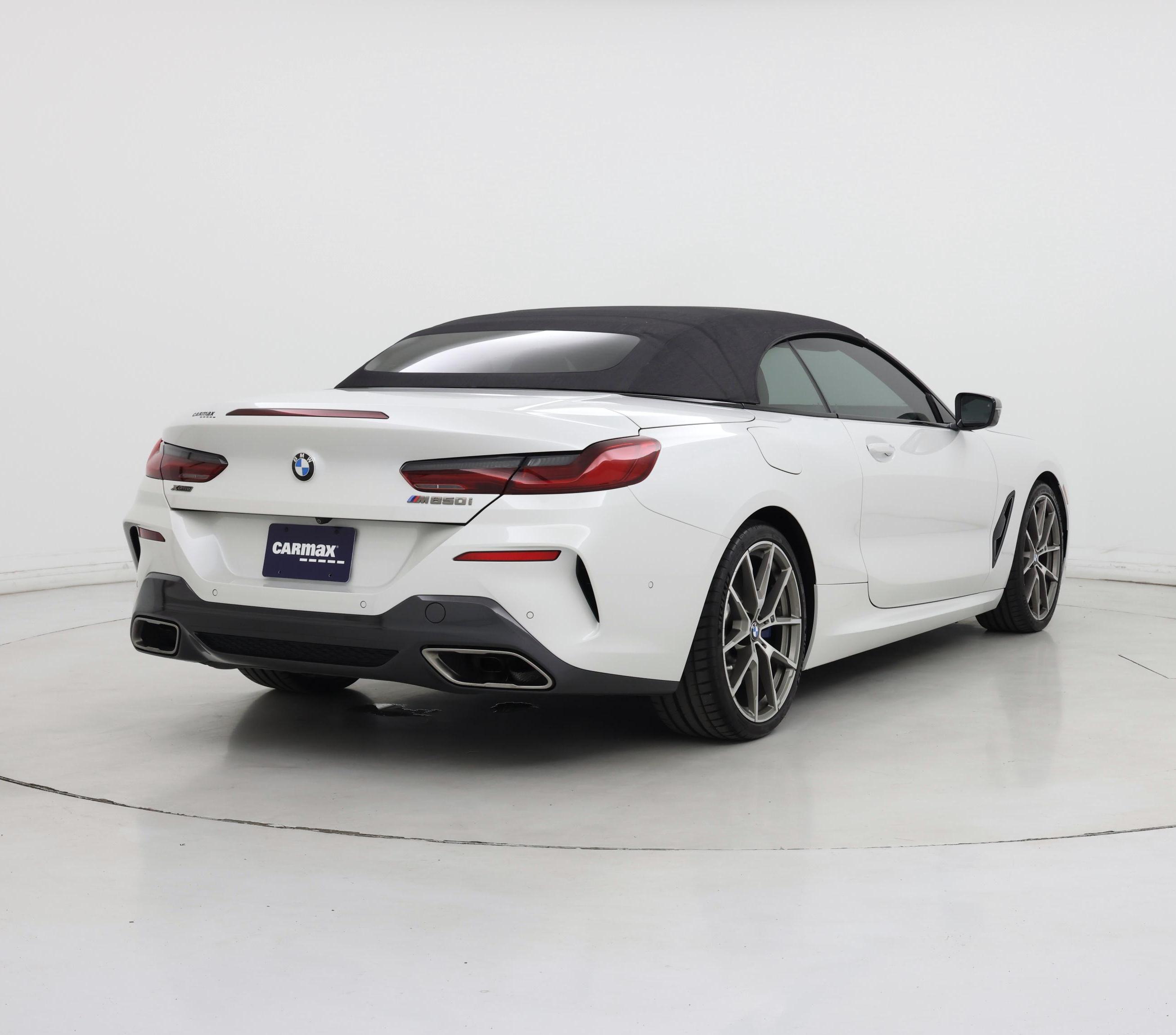 Thumbnail: 2019 BMW 8 Series - 8