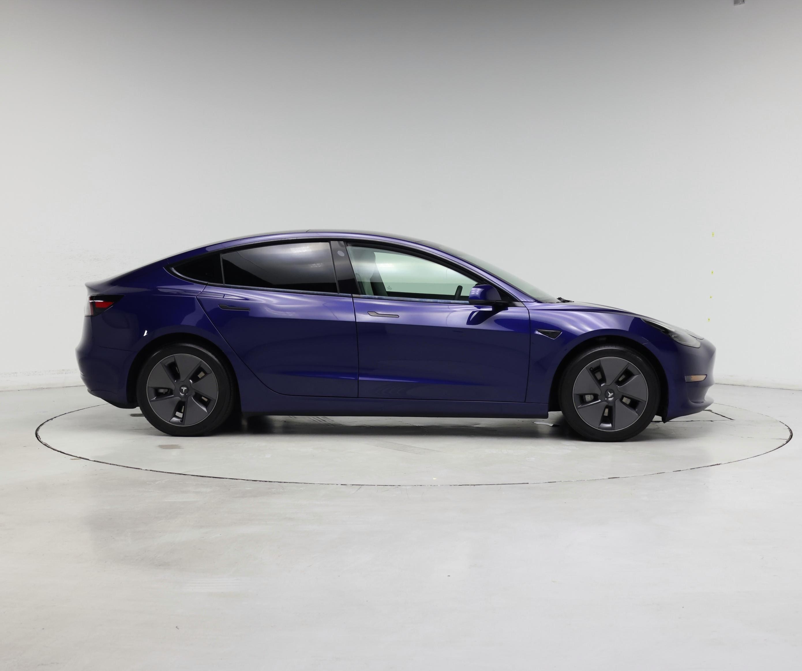 Thumbnail: 2023 Tesla Model 3 - 7