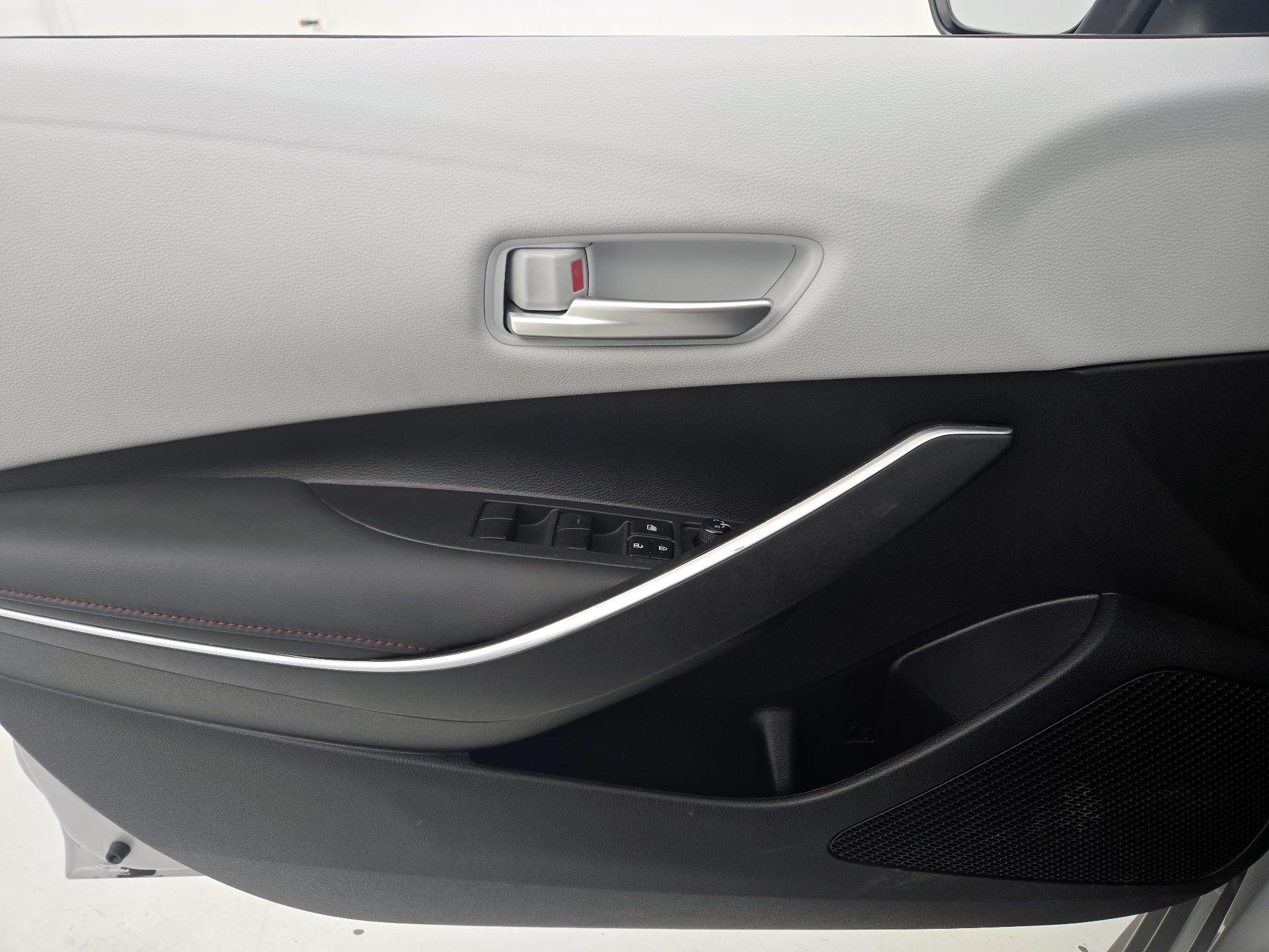 Thumbnail: 2024 Toyota Corolla - 12