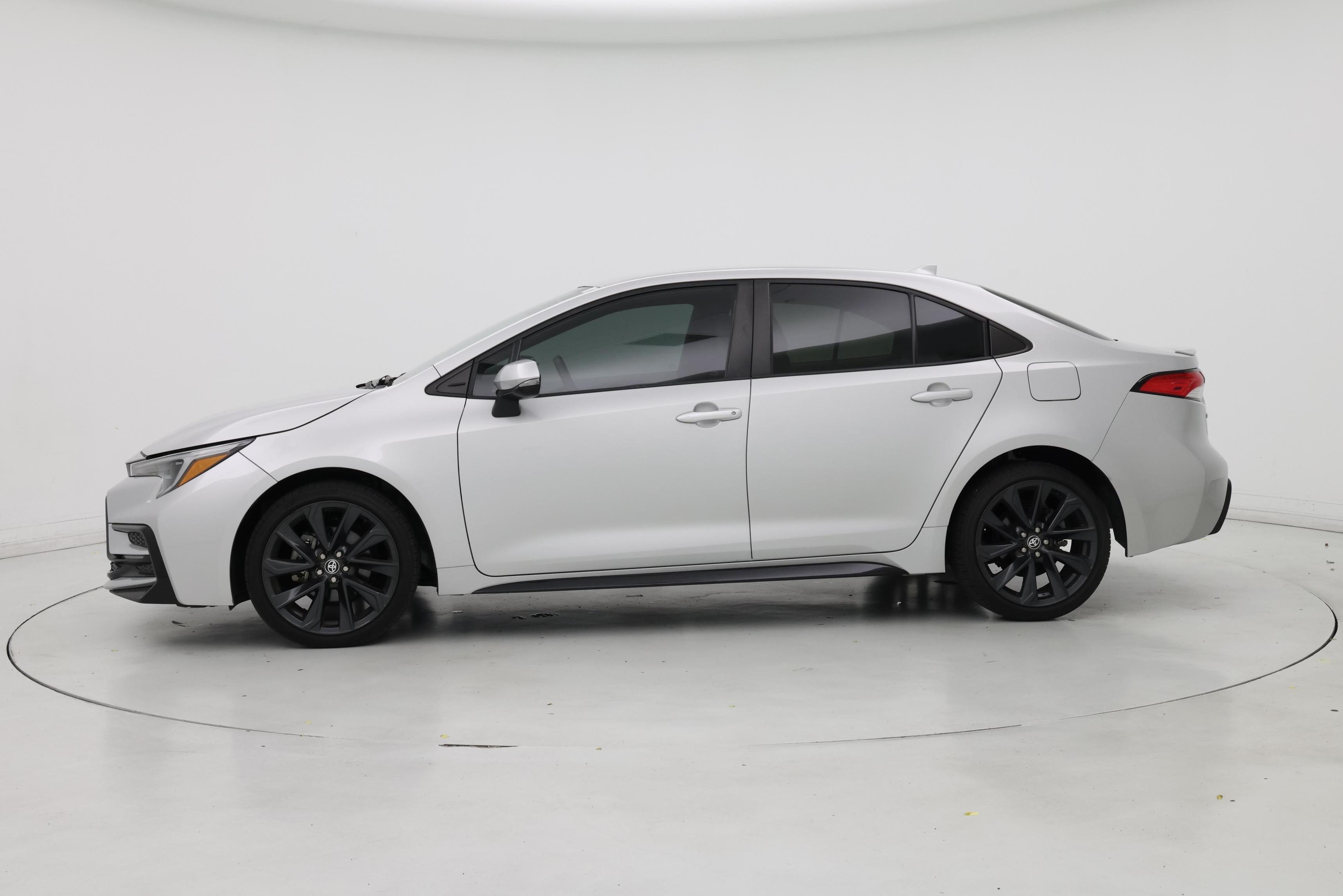 Thumbnail: 2024 Toyota Corolla - 3