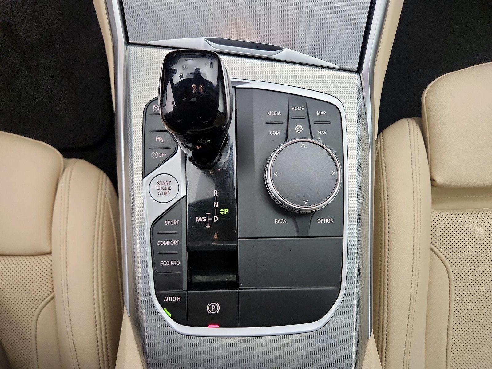 2022 BMW 3 Series 330i - Photo 19