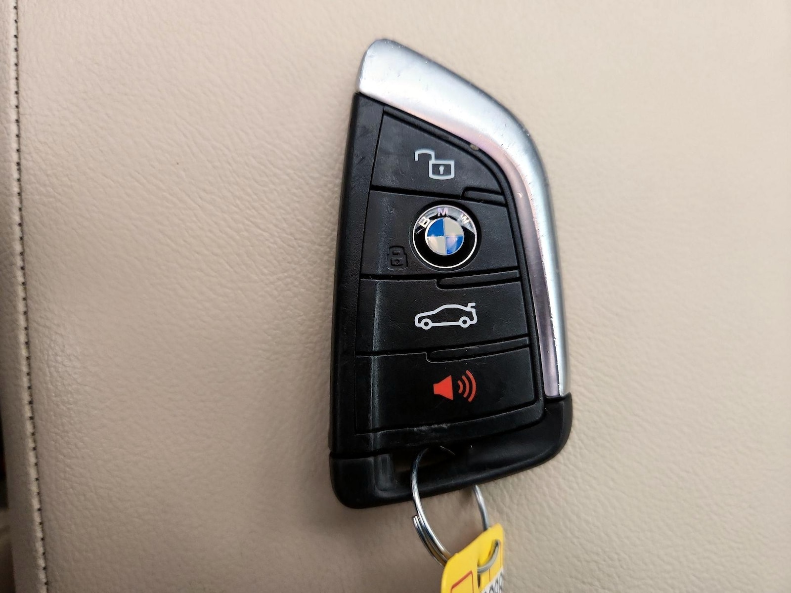 2022 BMW 3 Series 330i - Photo 25
