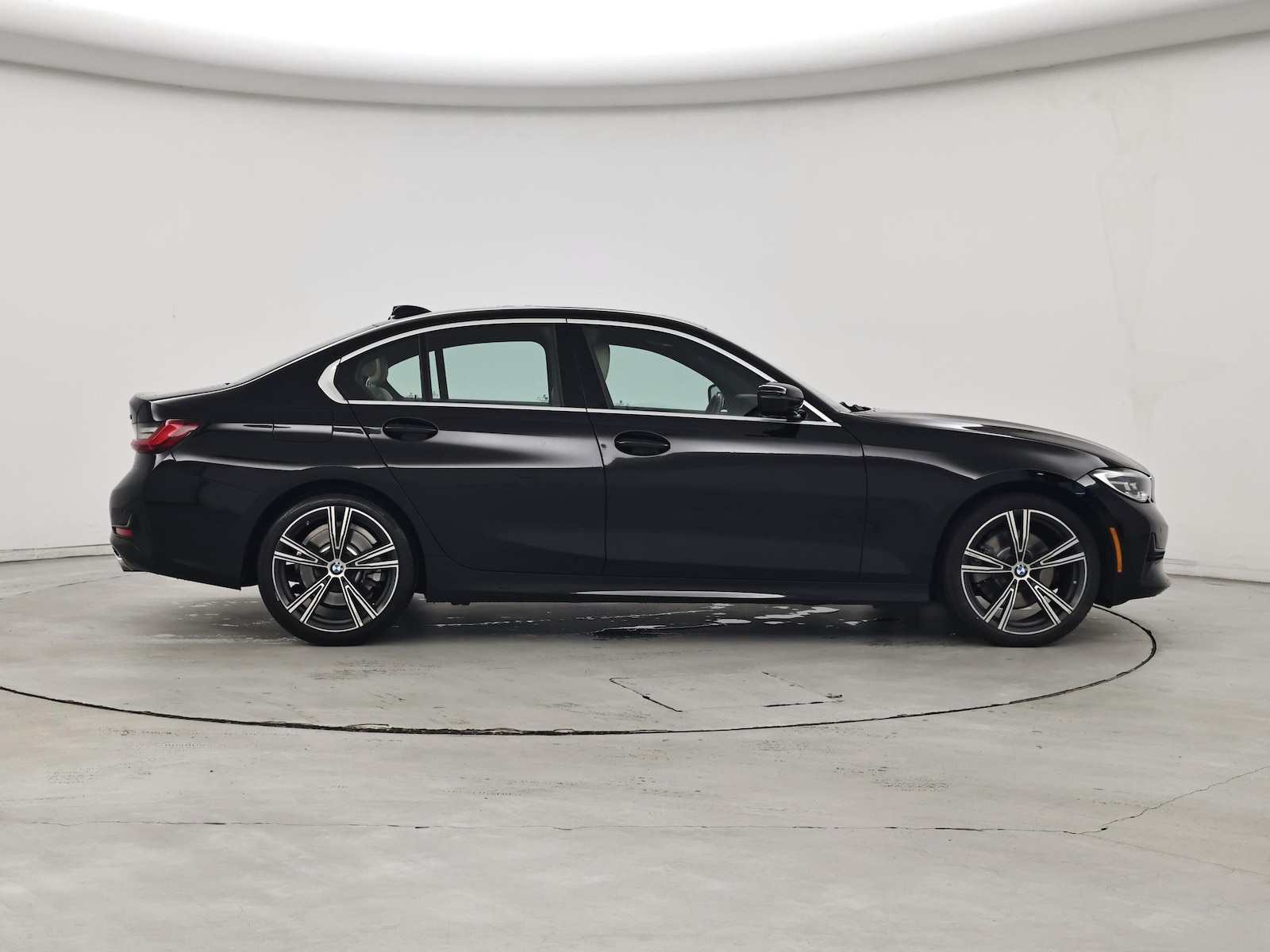 2022 BMW 3 Series 330i - Photo 8