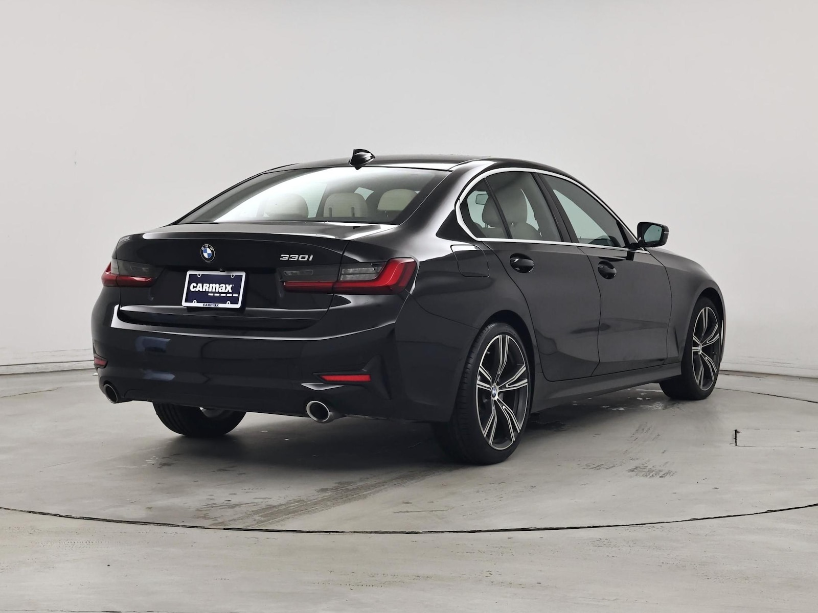 2022 BMW 3 Series 330i - Photo 9