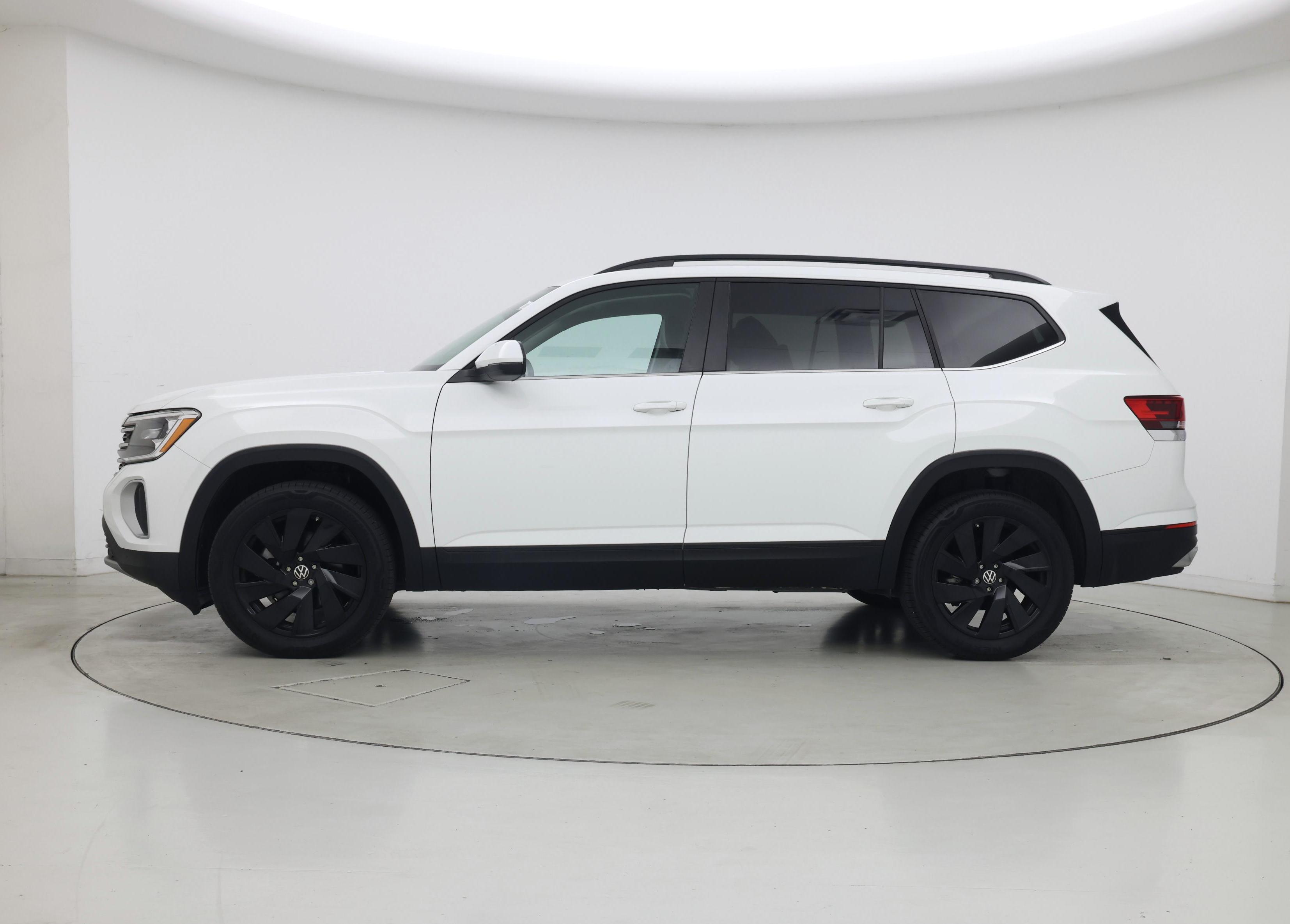 Thumbnail: 2024 Volkswagen Atlas - 3