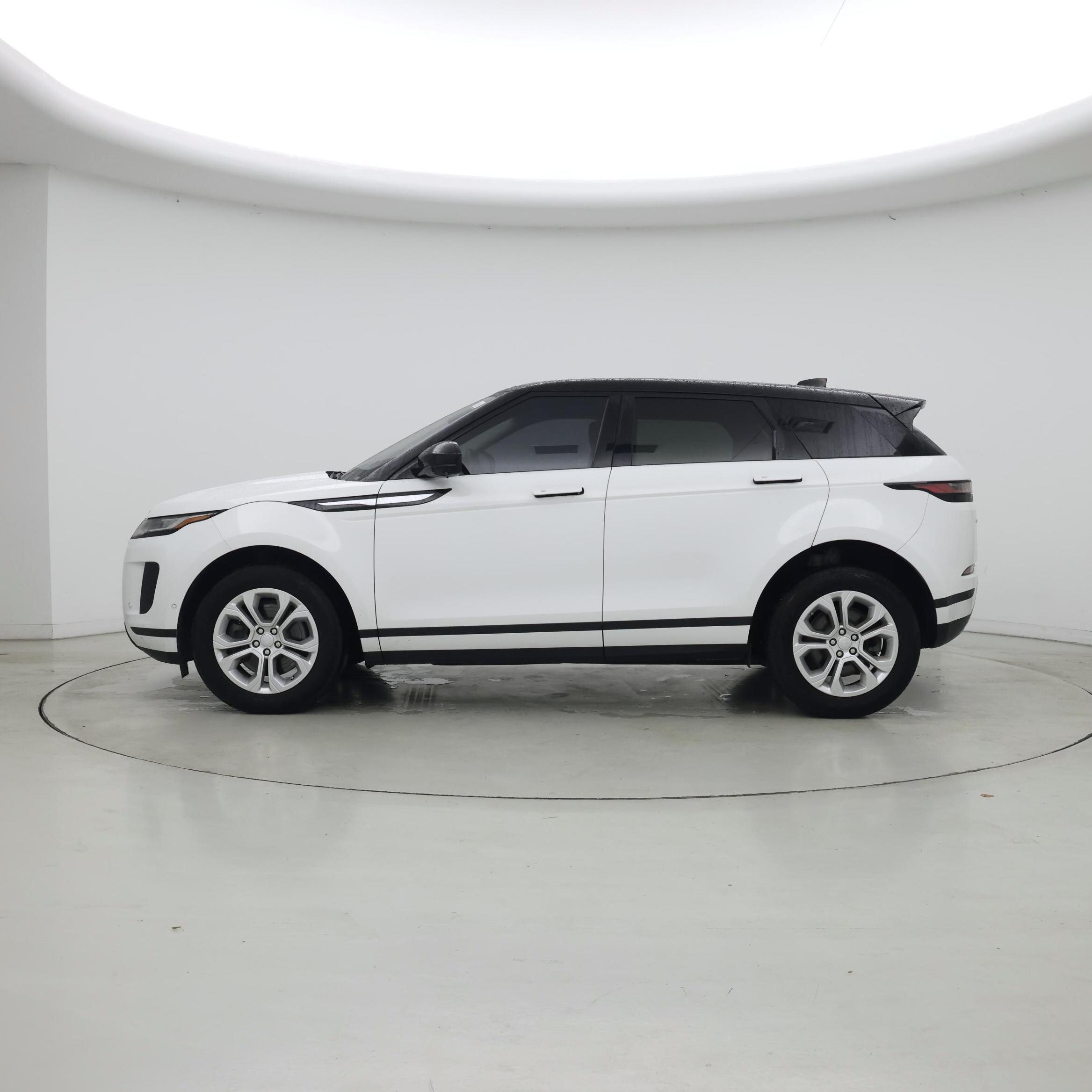 Thumbnail: 2021 Land Rover Range Rover Evoque - 3
