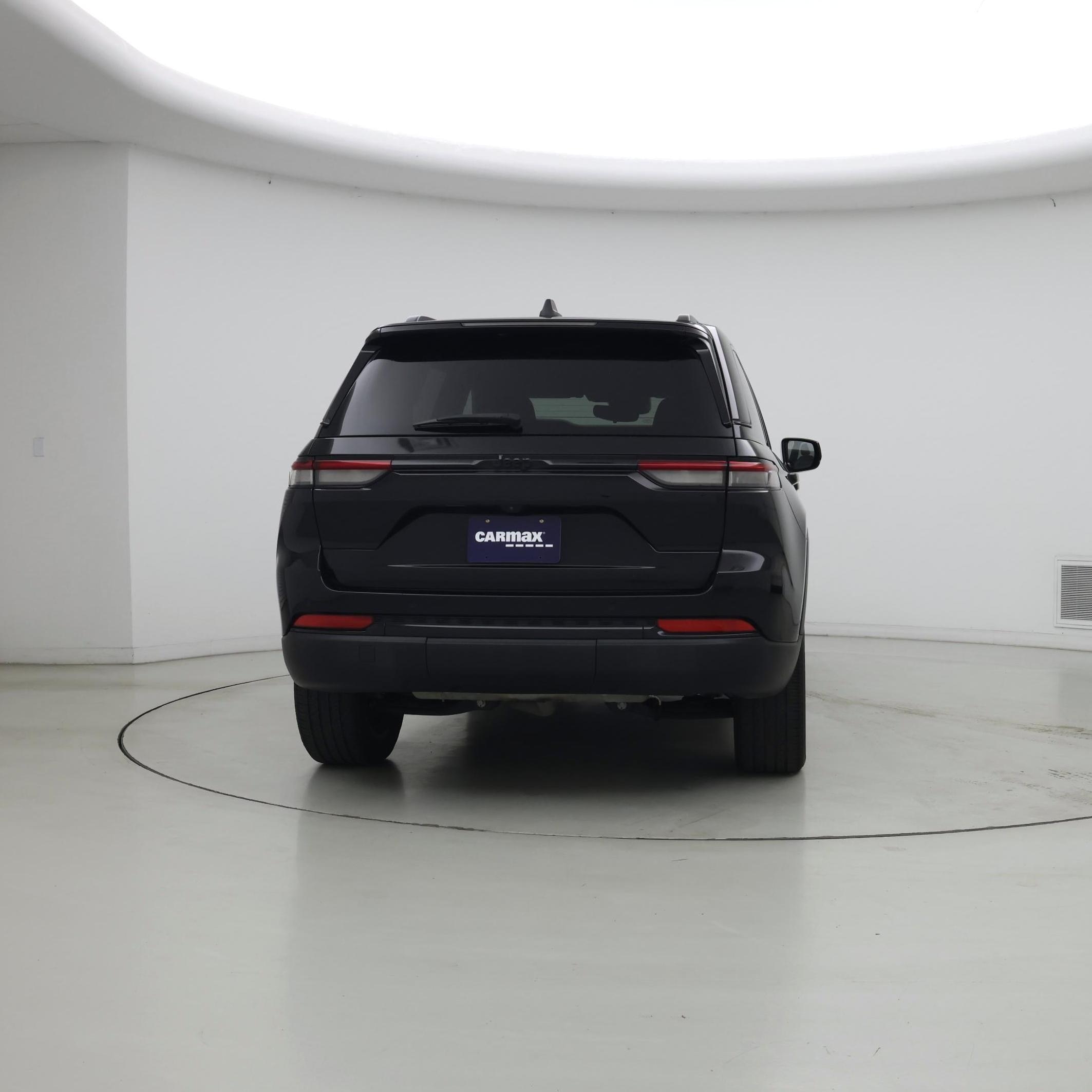 Thumbnail: 2023 Jeep Grand Cherokee - 6