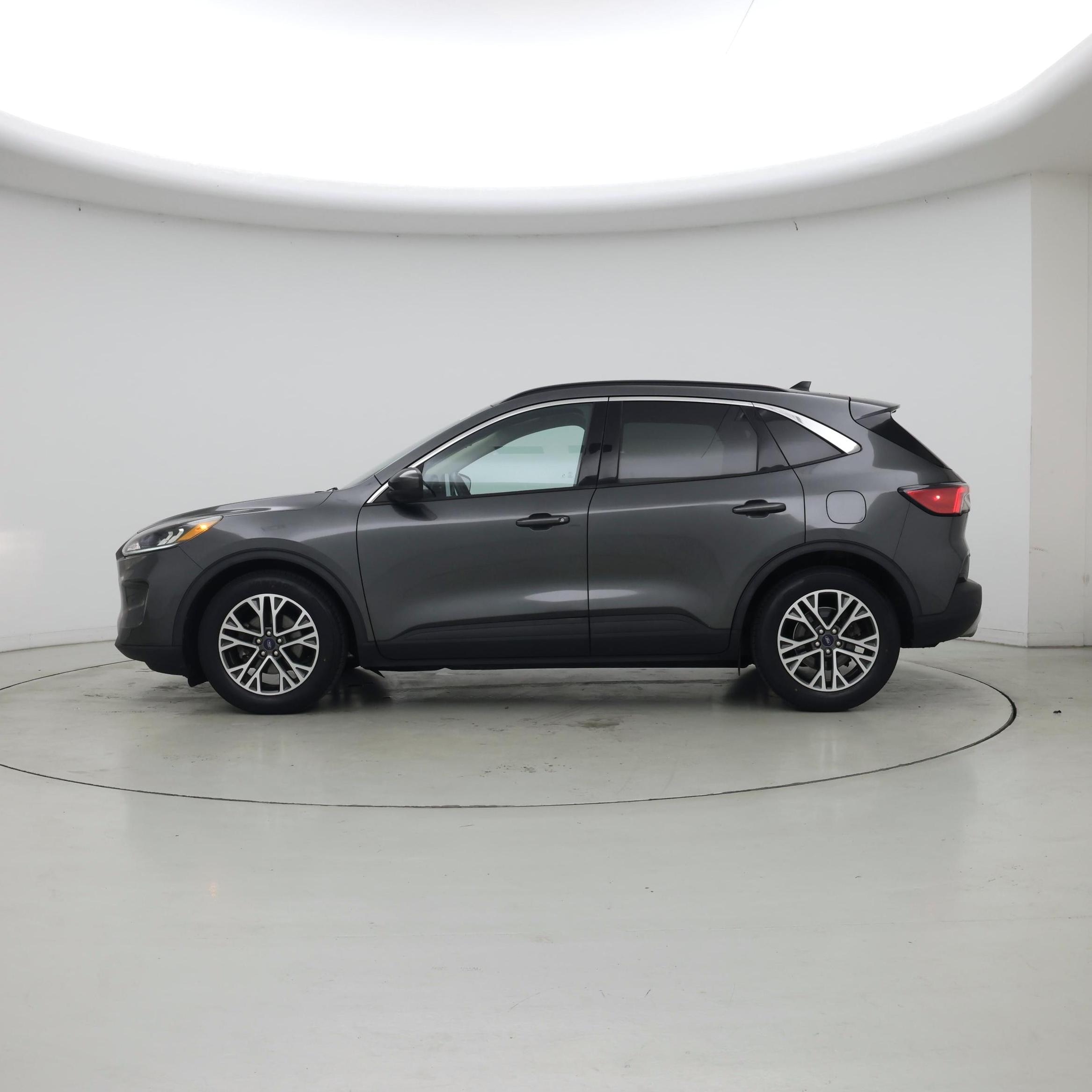 Thumbnail: 2020 Ford Escape - 3
