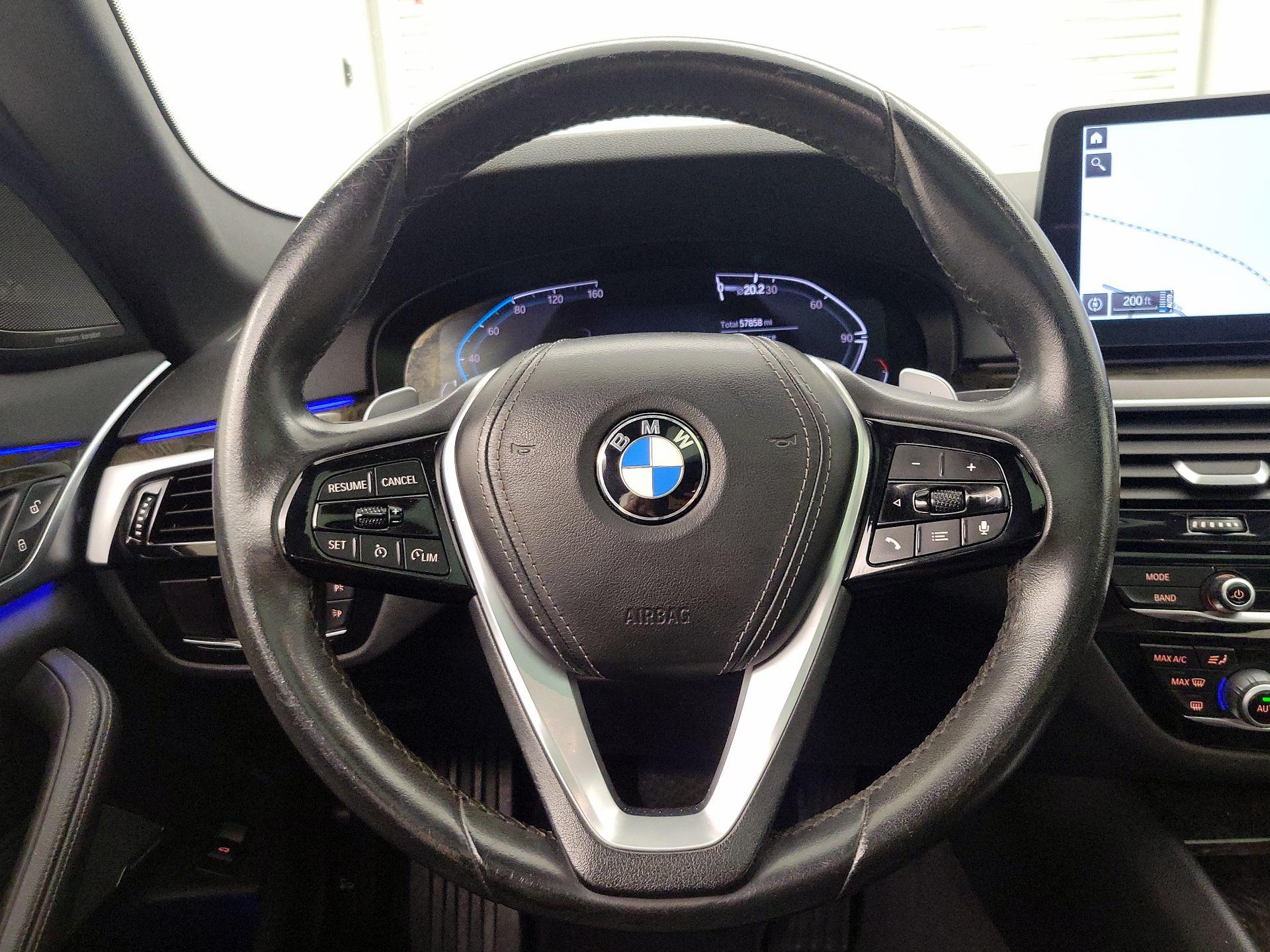 Thumbnail: 2022 BMW 5 Series - 10