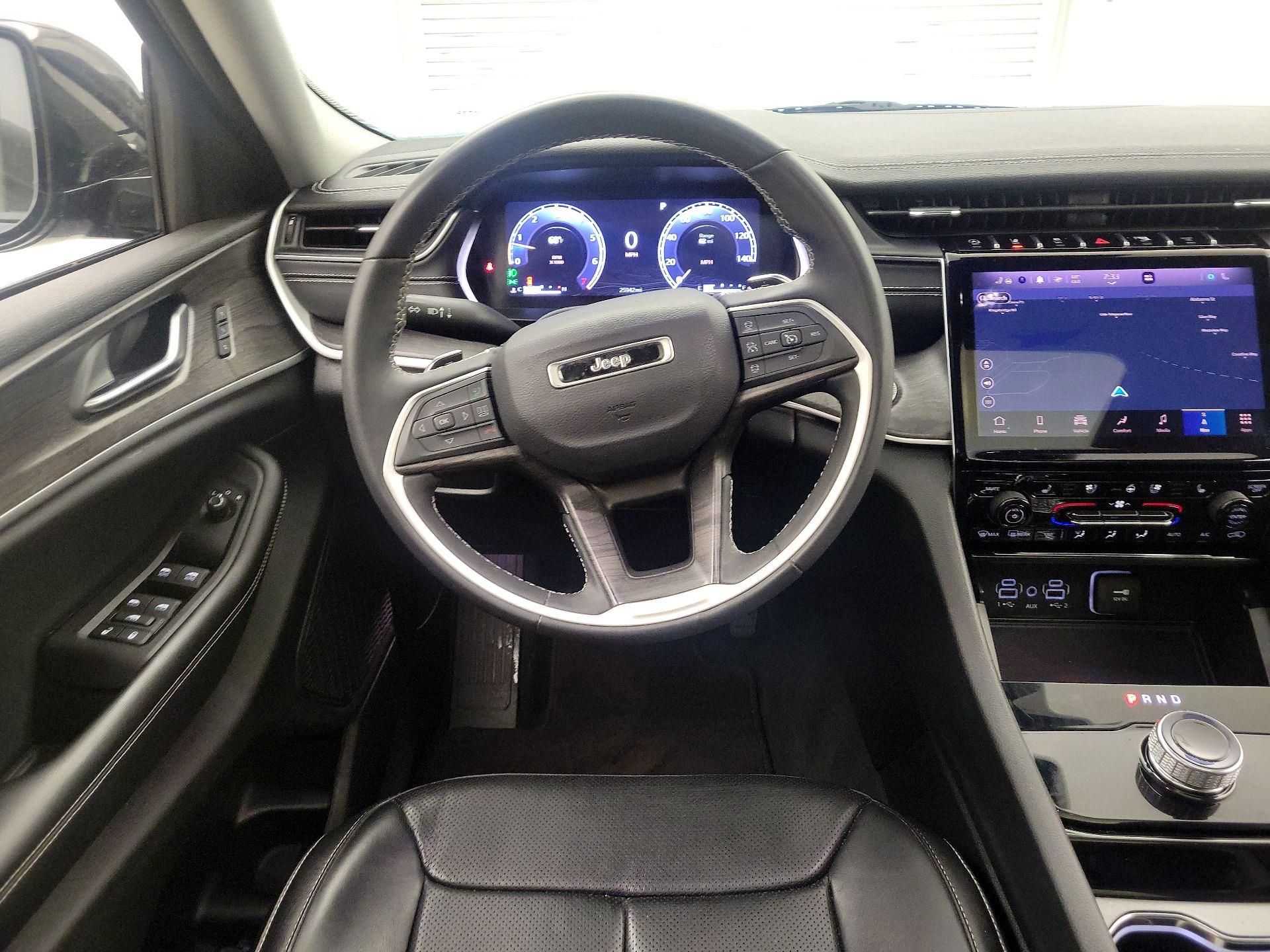 Thumbnail: 2023 Jeep Grand Cherokee - 10