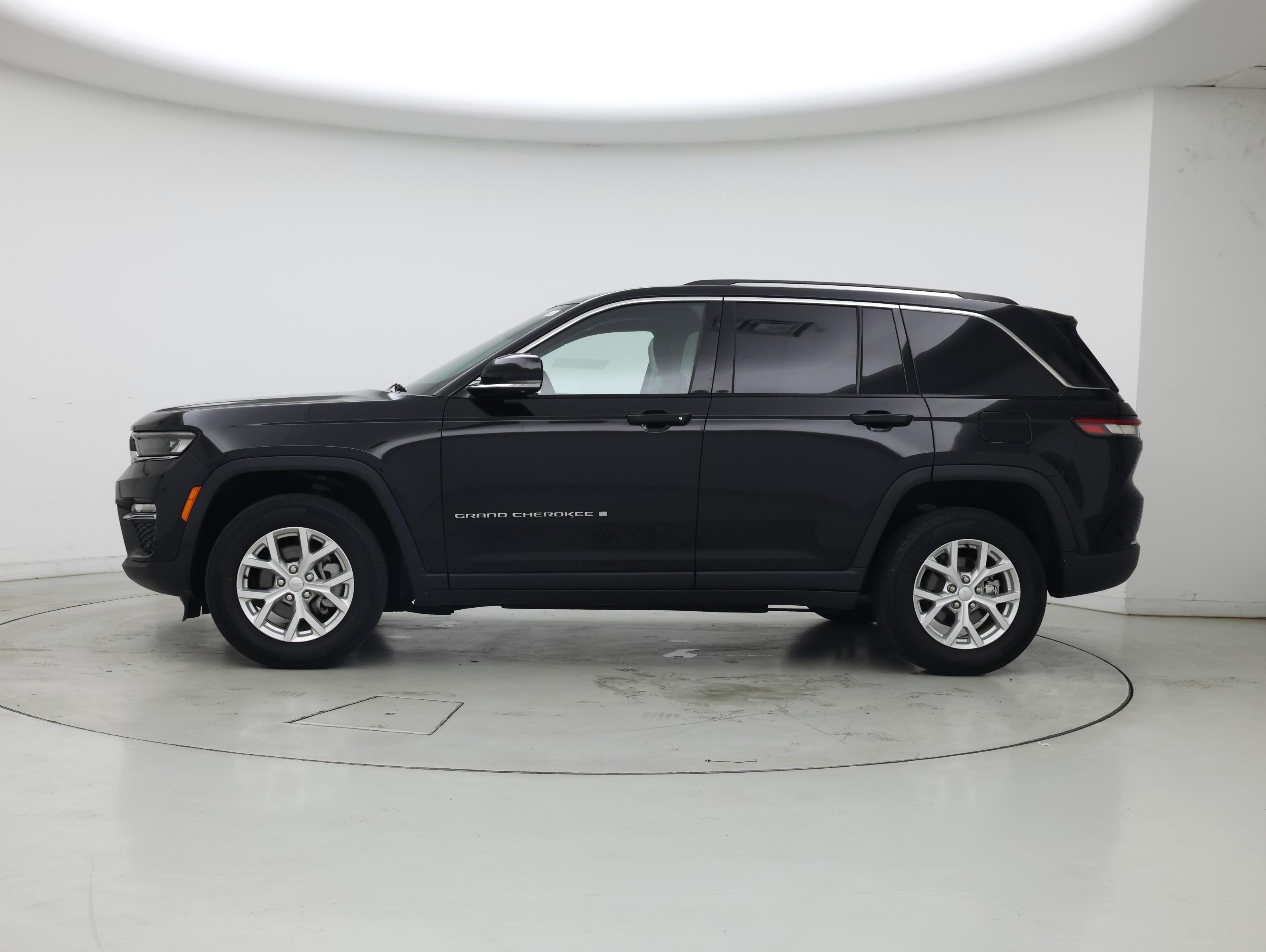 Thumbnail: 2023 Jeep Grand Cherokee - 3