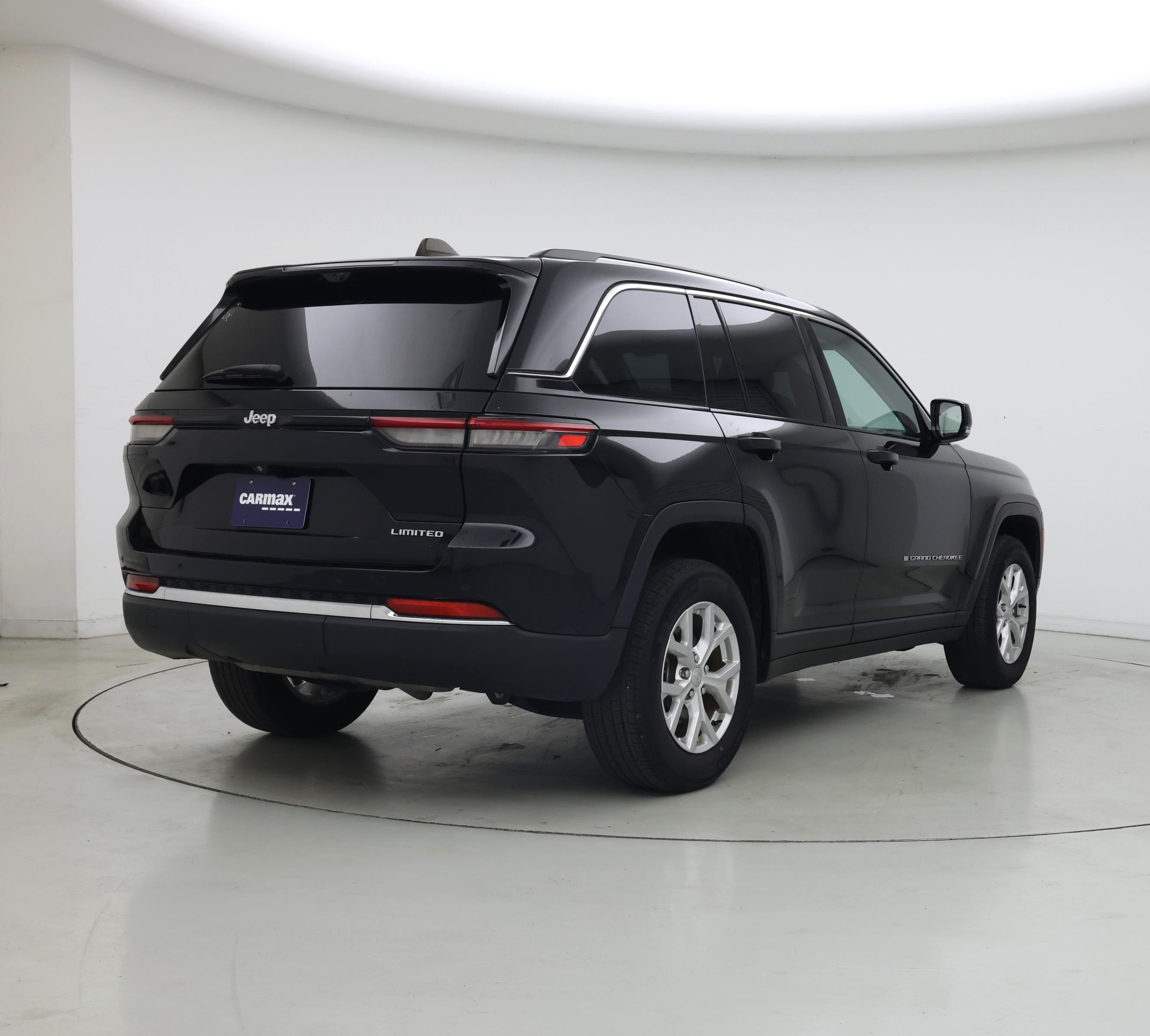 Thumbnail: 2023 Jeep Grand Cherokee - 8