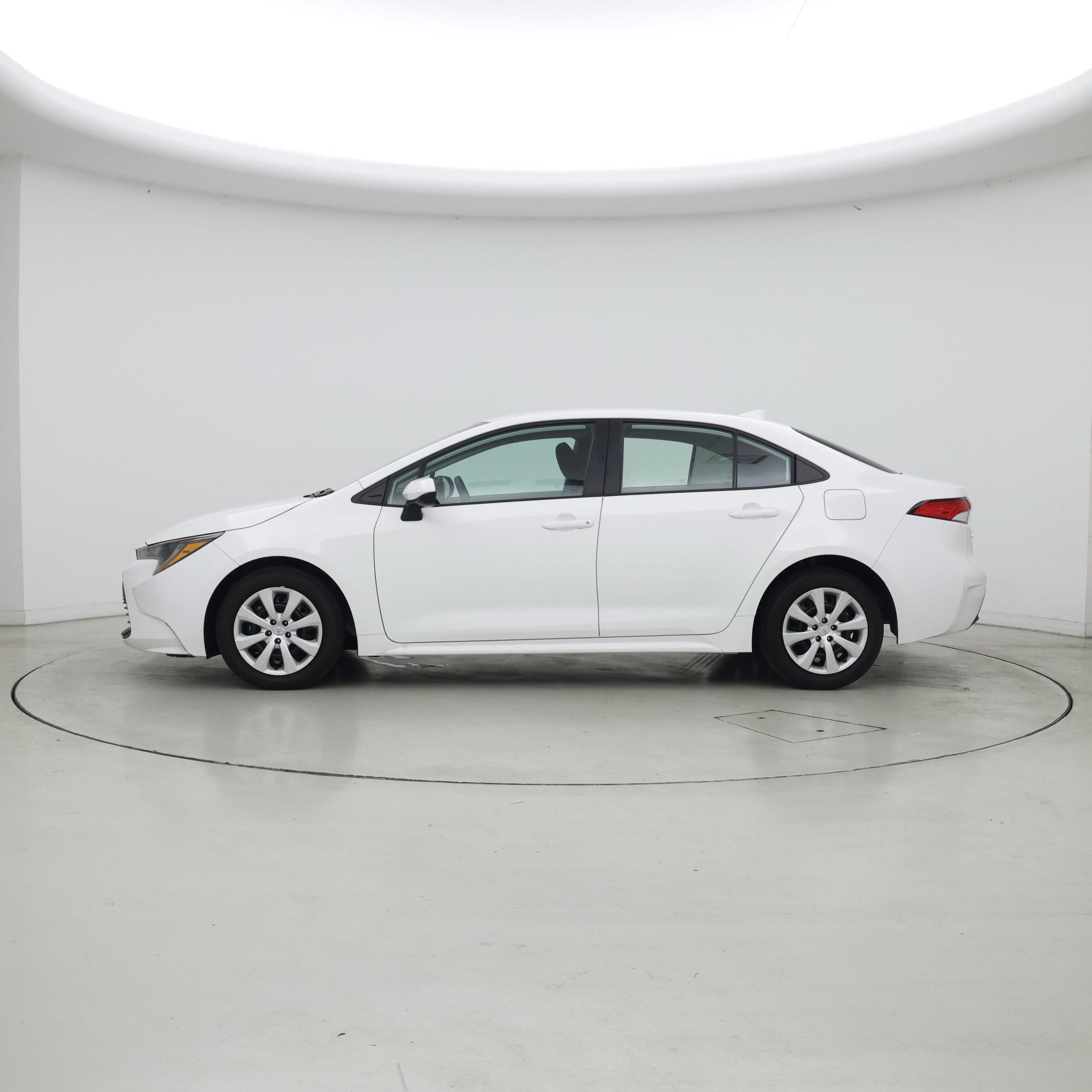 Thumbnail: 2024 Toyota Corolla - 3