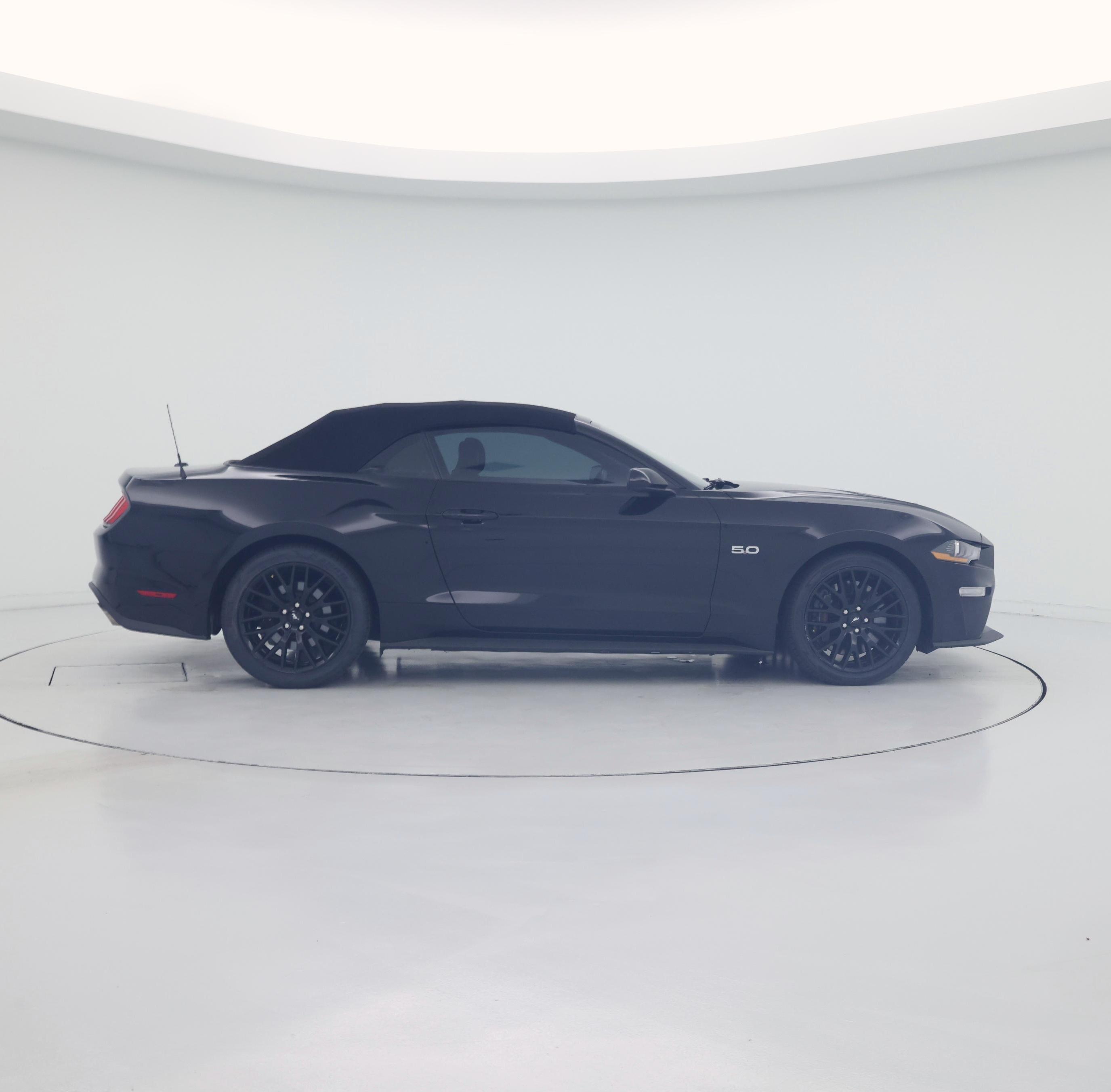 Thumbnail: 2021 Ford Mustang - 7