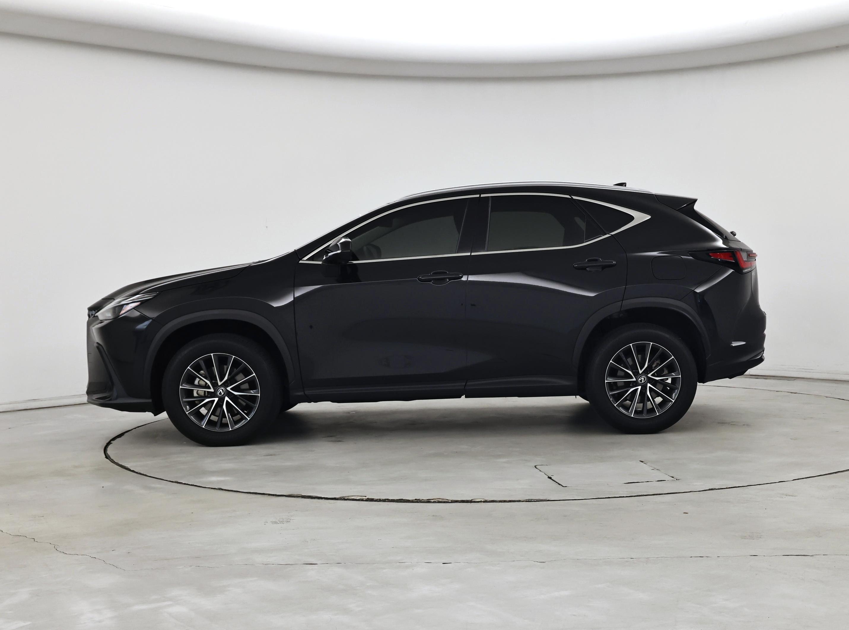 Thumbnail: 2024 Lexus NX - 3