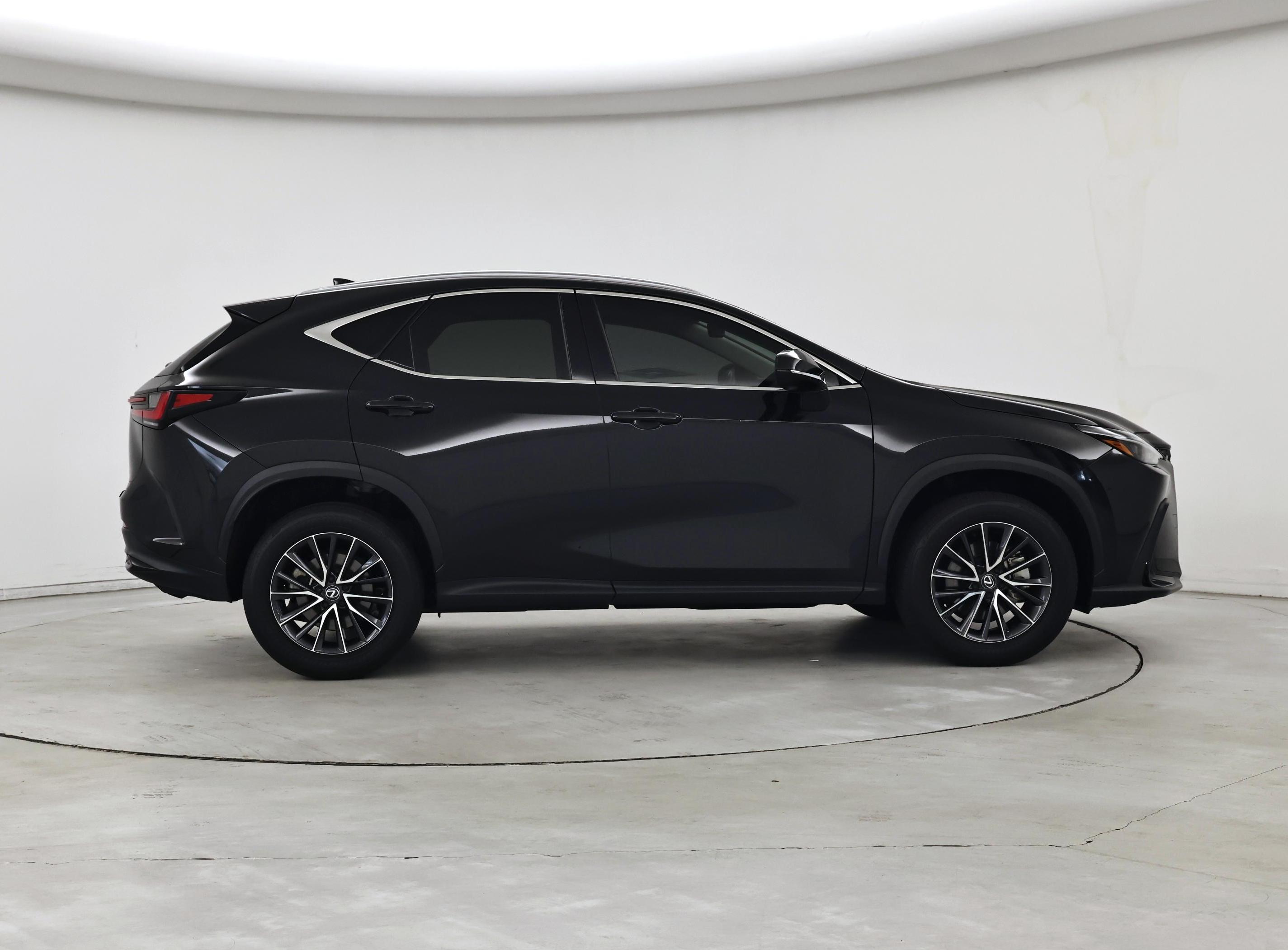 Thumbnail: 2024 Lexus NX - 7