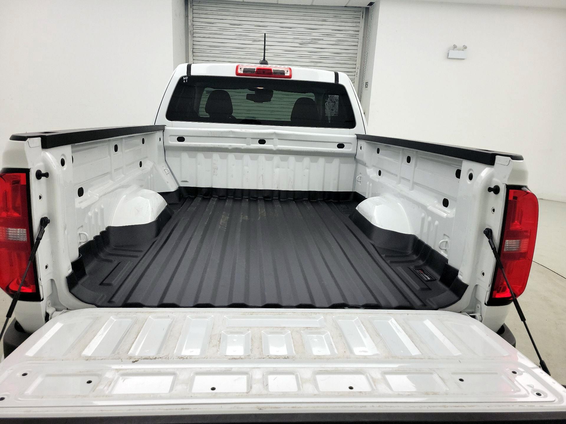 Thumbnail: 2022 Chevrolet Colorado - 19