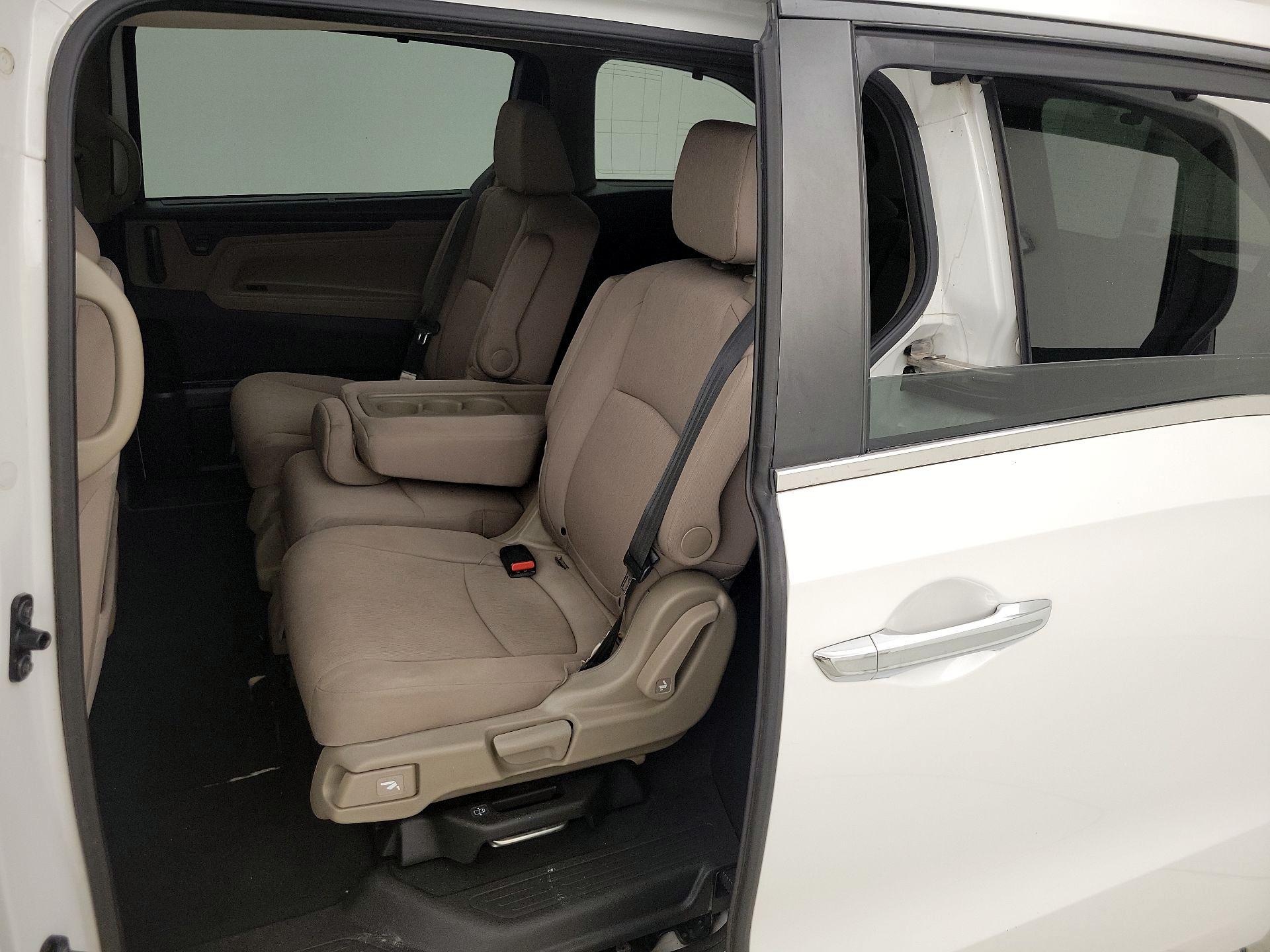 Thumbnail: 2021 Honda Odyssey - 19