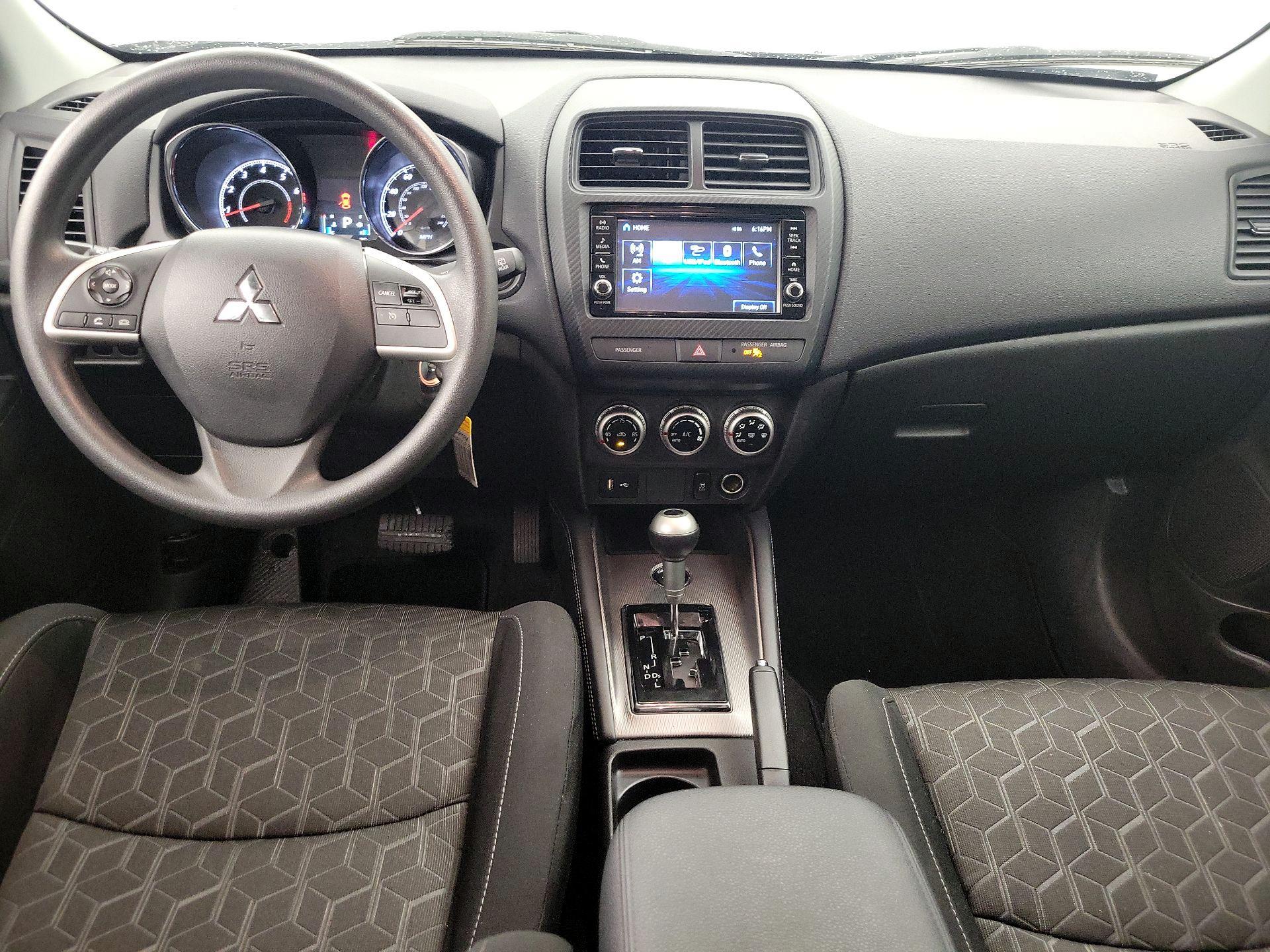 Thumbnail: 2025 Mitsubishi Outlander Sport - 9