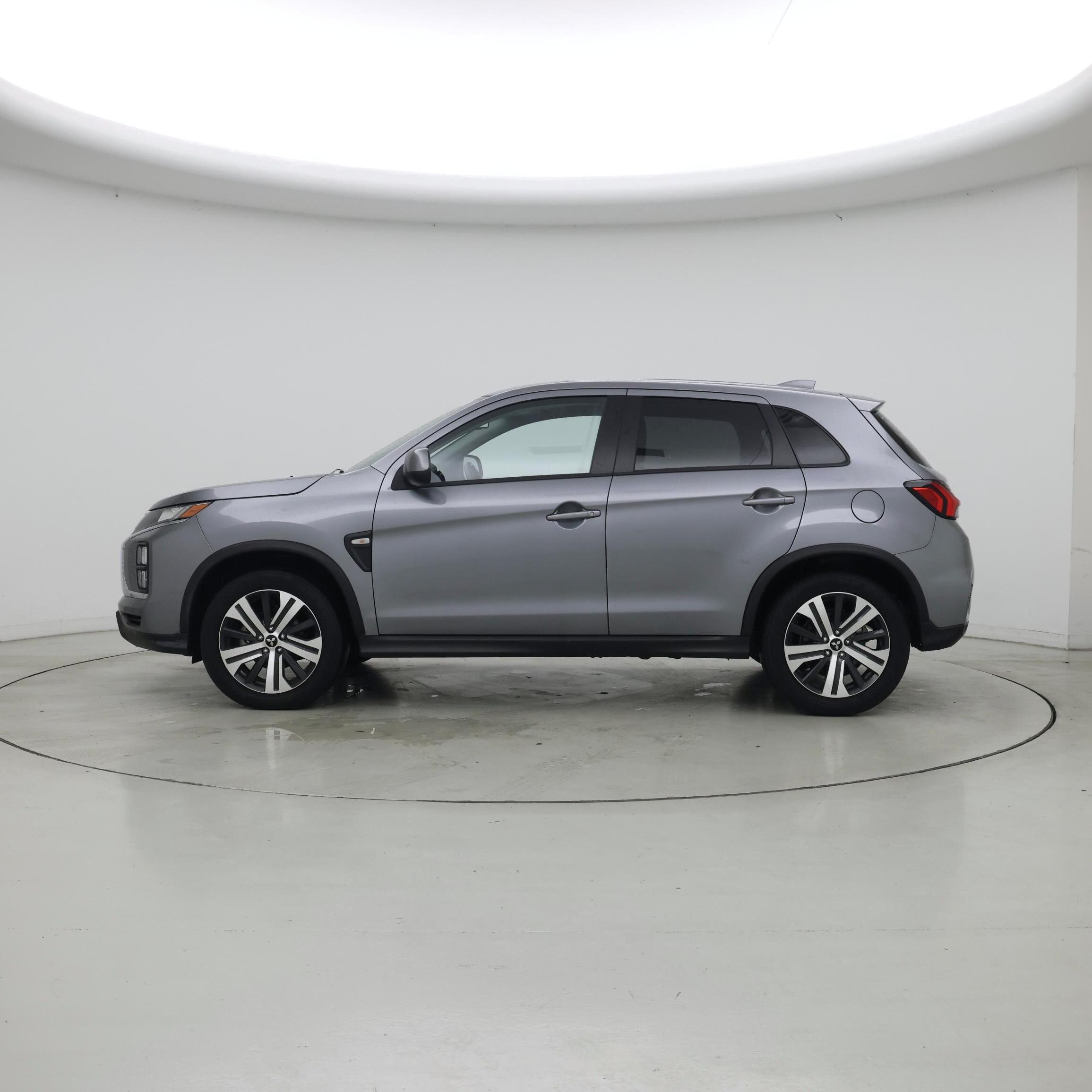 Thumbnail: 2025 Mitsubishi Outlander Sport - 3