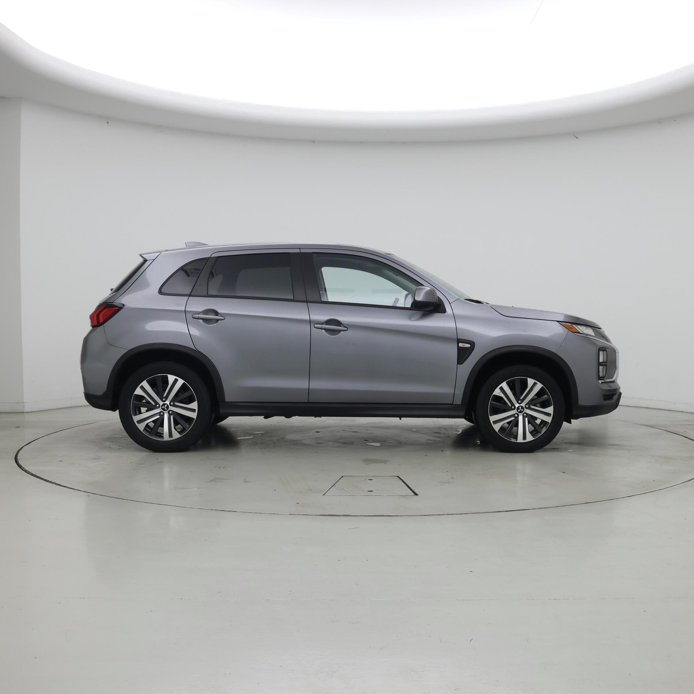 Thumbnail: 2025 Mitsubishi Outlander Sport - 7