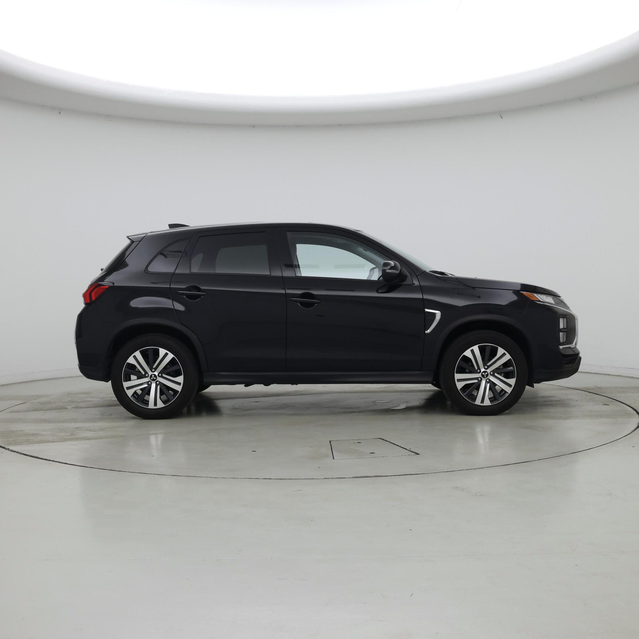 Thumbnail: 2025 Mitsubishi Outlander Sport - 7
