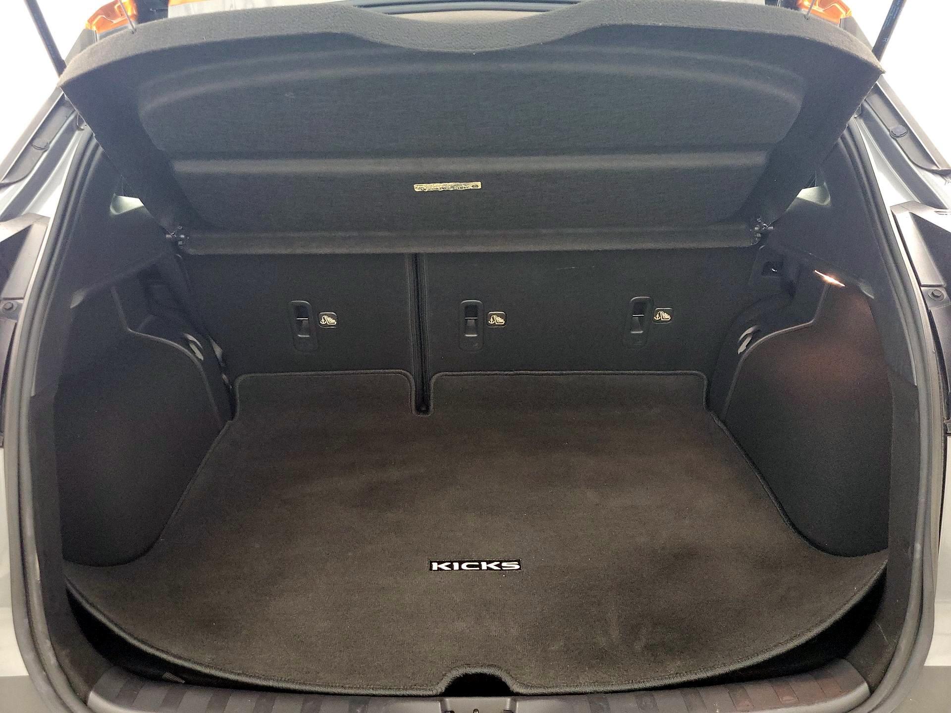 Thumbnail: 2020 Nissan Kicks - 20