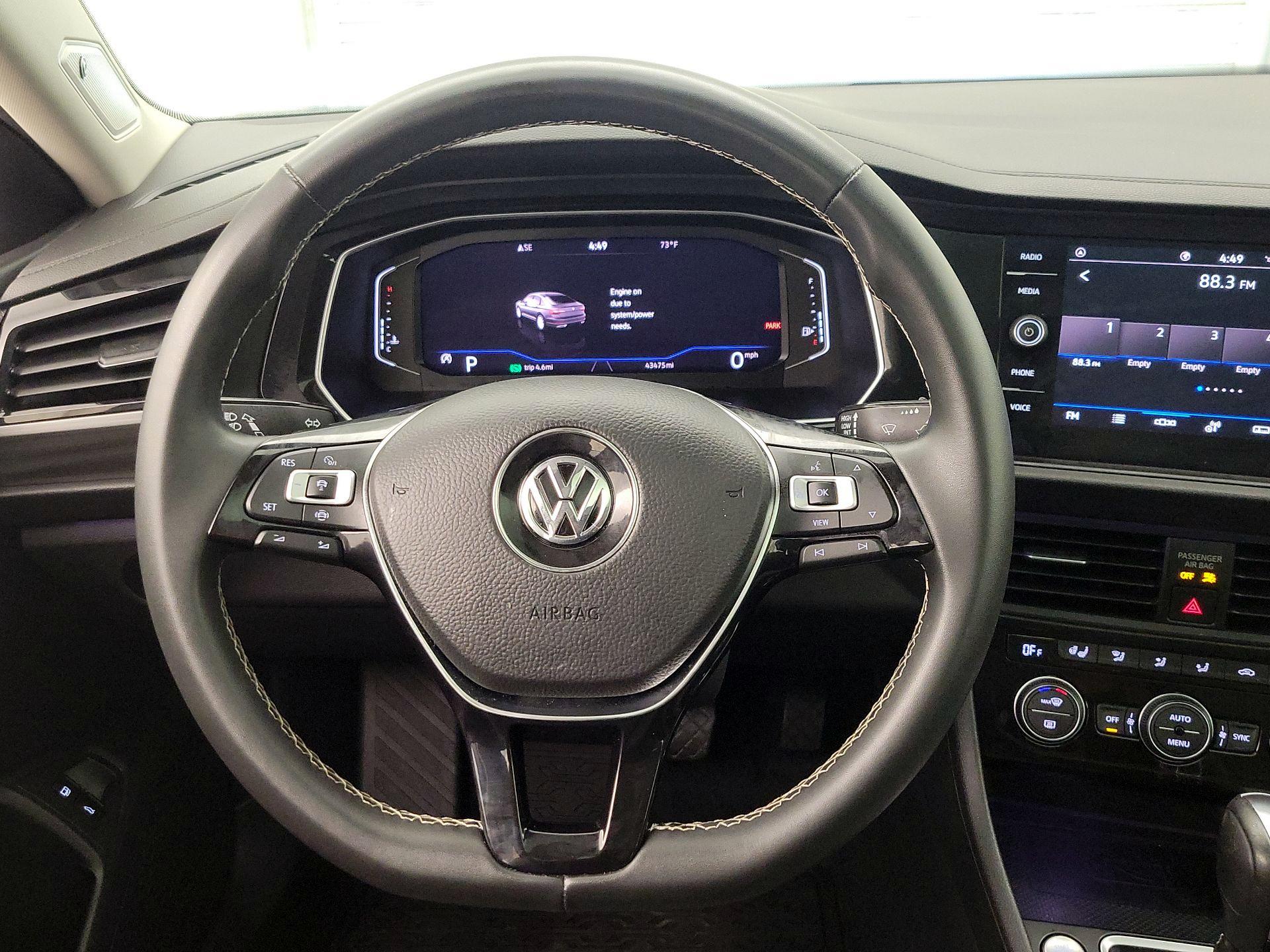 Thumbnail: 2021 Volkswagen Jetta - 10