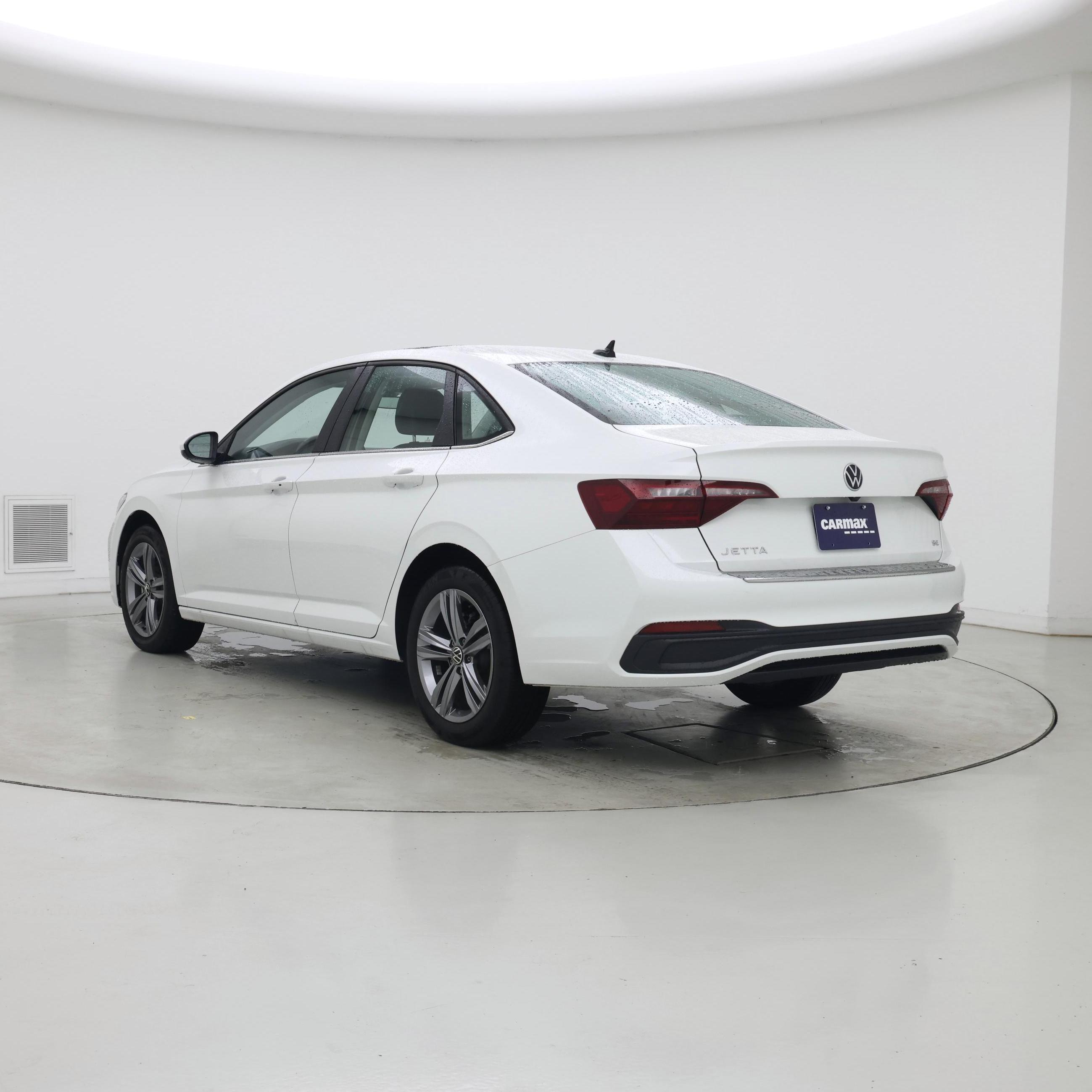 Thumbnail: 2024 Volkswagen Jetta - 2