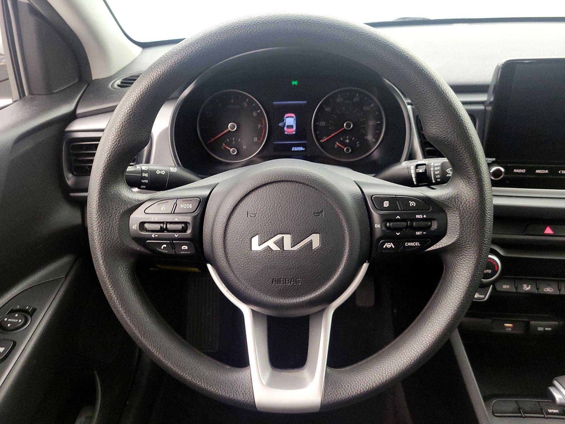 Thumbnail: 2023 Kia Rio - 10