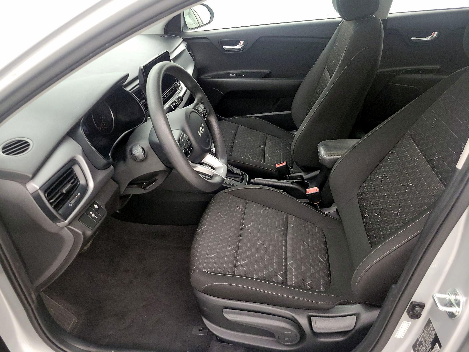 Thumbnail: 2023 Kia Rio - 11