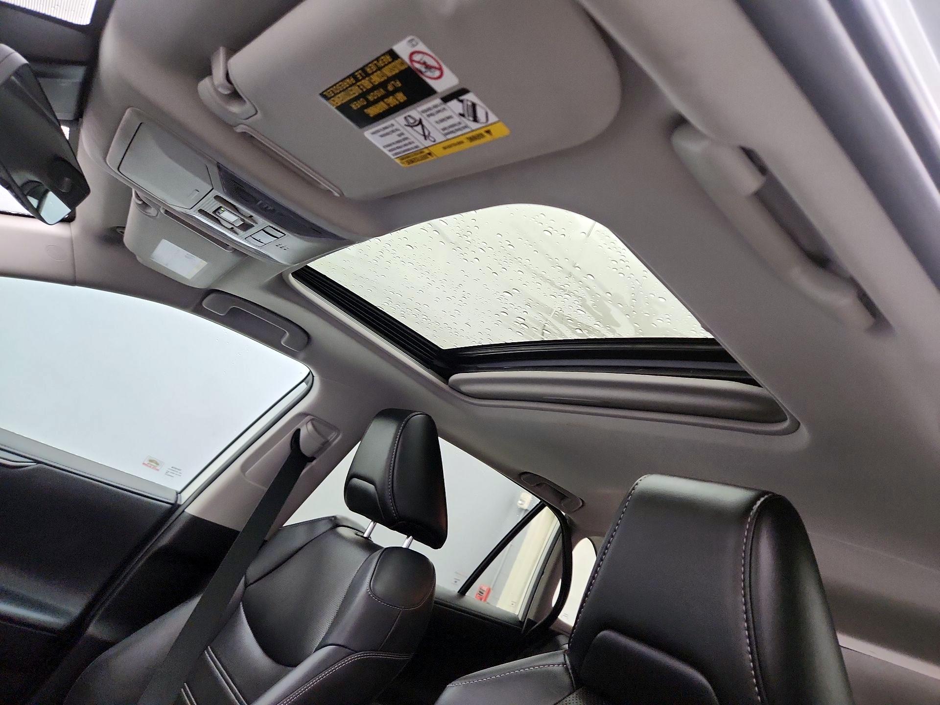 Thumbnail: 2020 Toyota RAV4 - 20