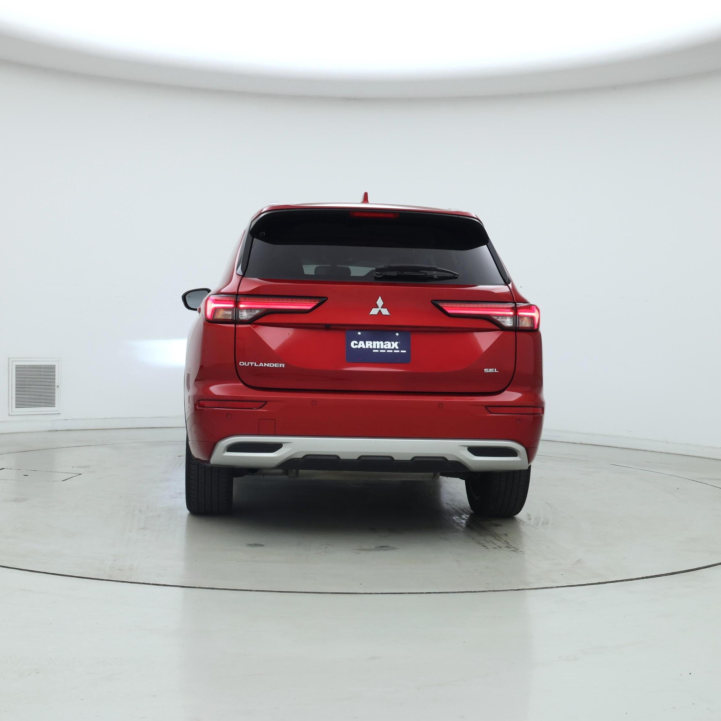 Thumbnail: 2023 Mitsubishi Outlander - 6