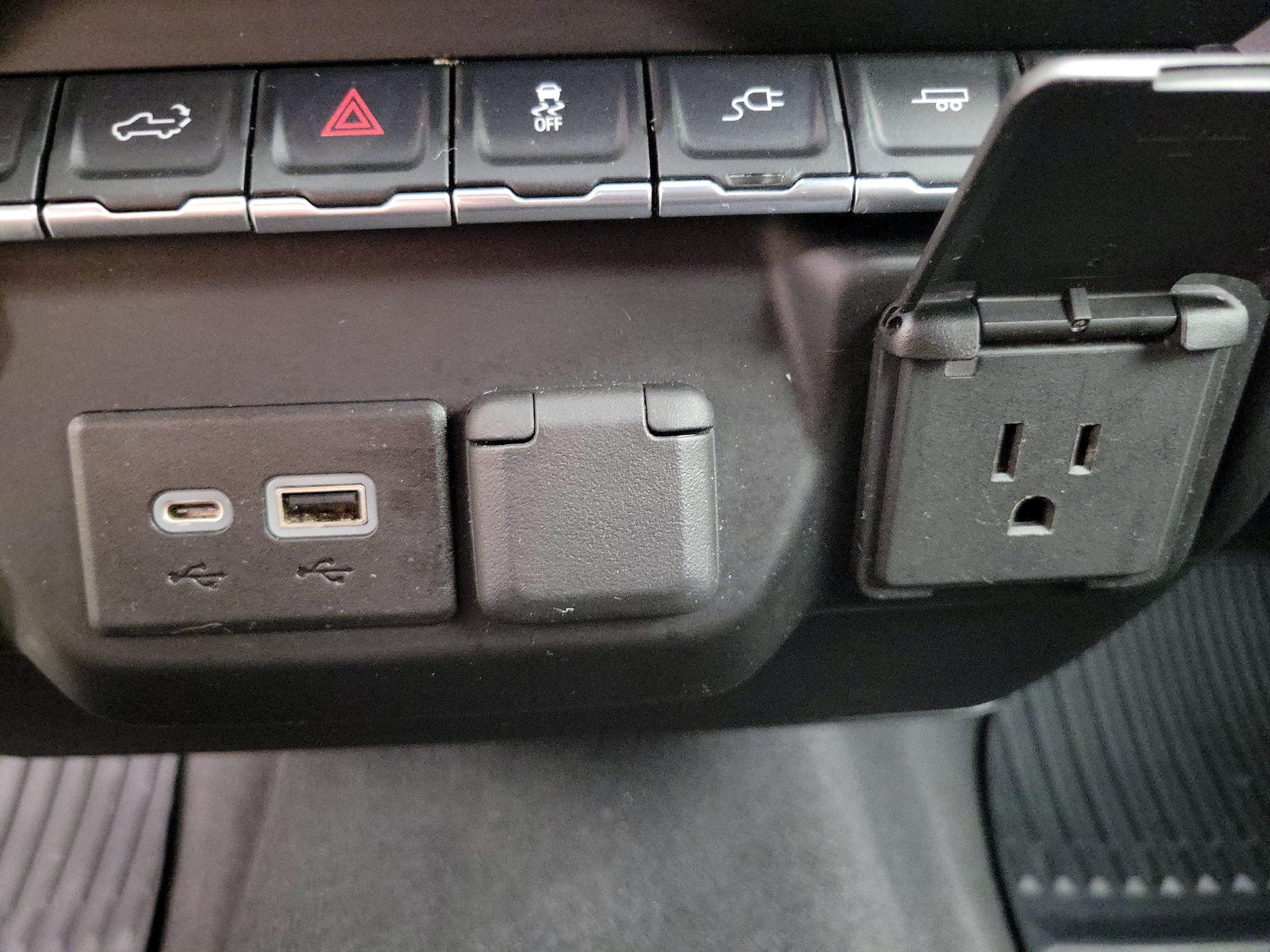 Thumbnail: 2021 Chevrolet Silverado 1500 - 18