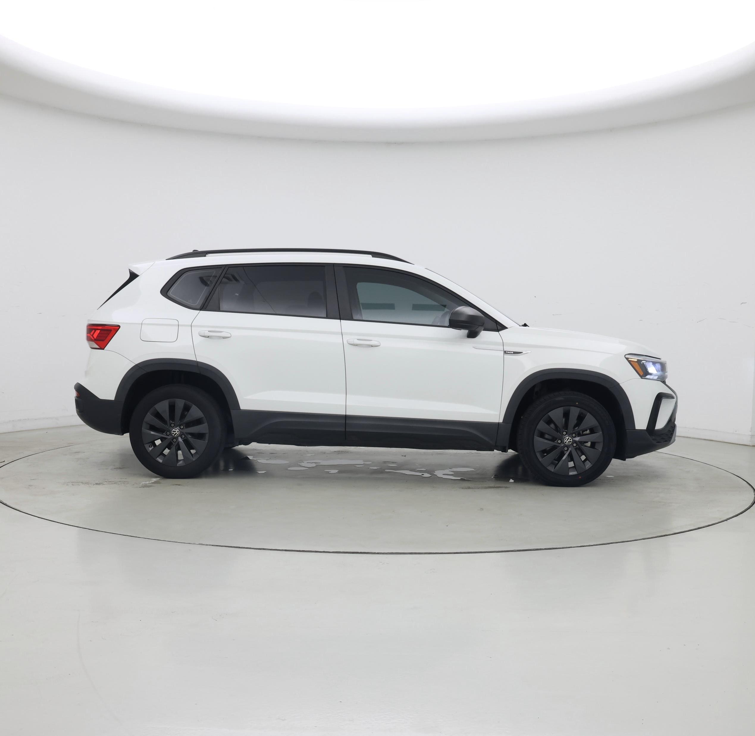 Thumbnail: 2022 Volkswagen Taos - 7