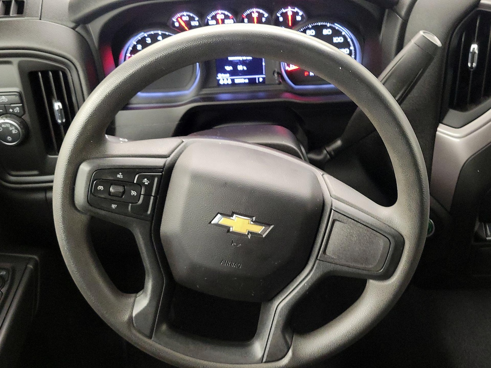2024 Chevrolet Silverado 1500 Custom - Photo 11