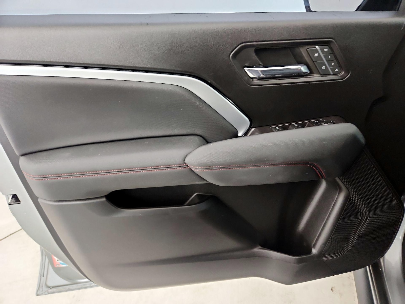 2023 Chevrolet Colorado Z71 - Photo 13