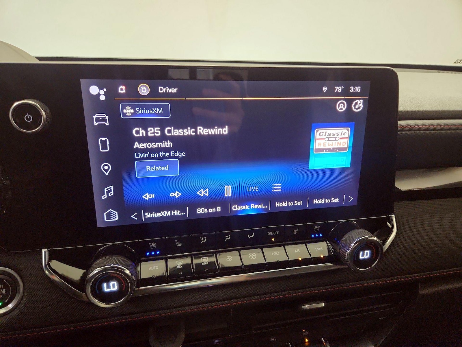 2023 Chevrolet Colorado Z71 - Photo 16