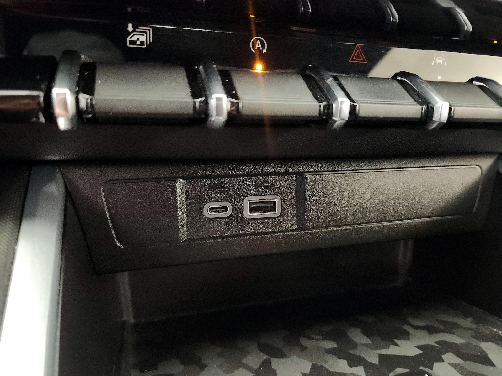 2023 Chevrolet Colorado Z71 - Photo 19