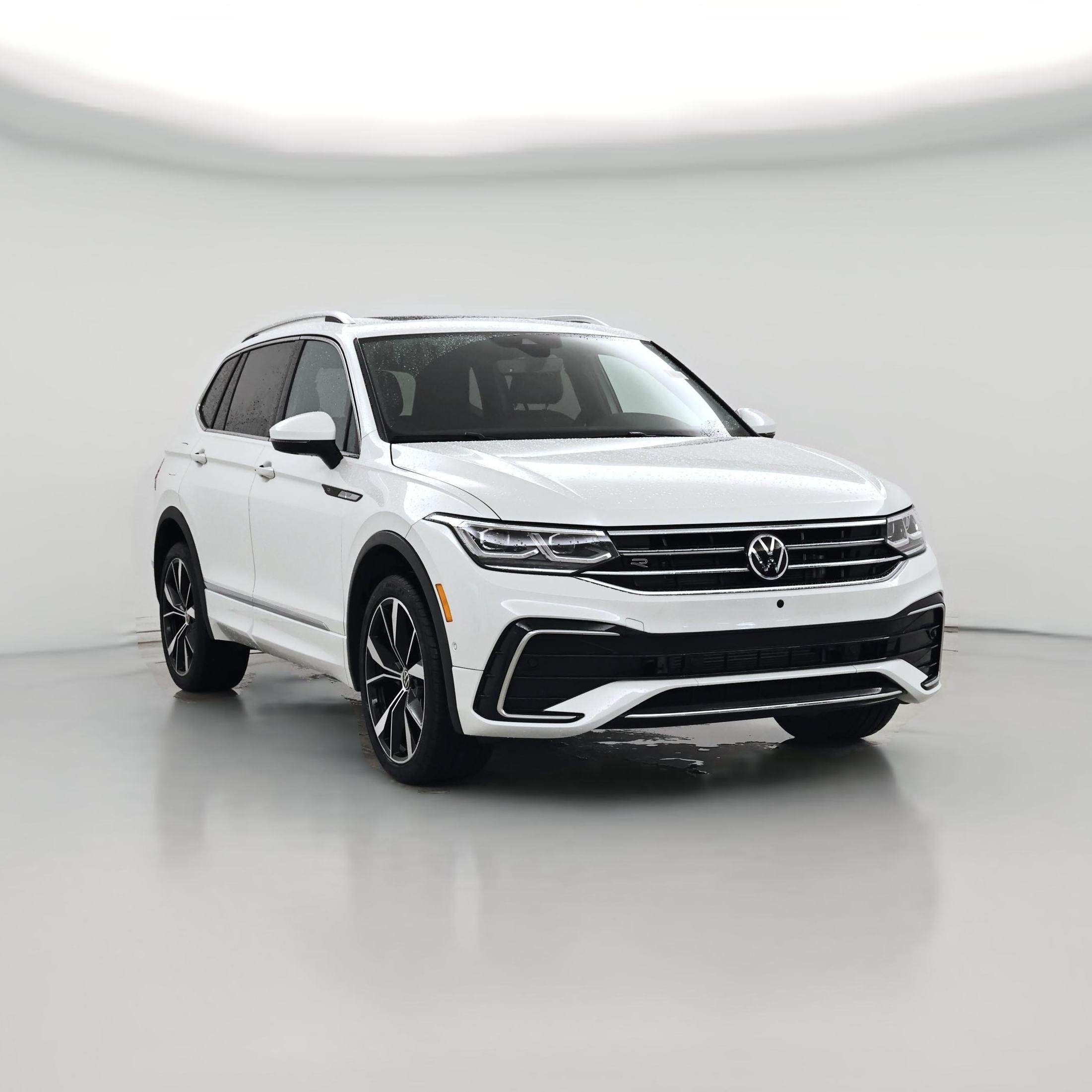 Thumbnail: 2022 Volkswagen Tiguan - 1