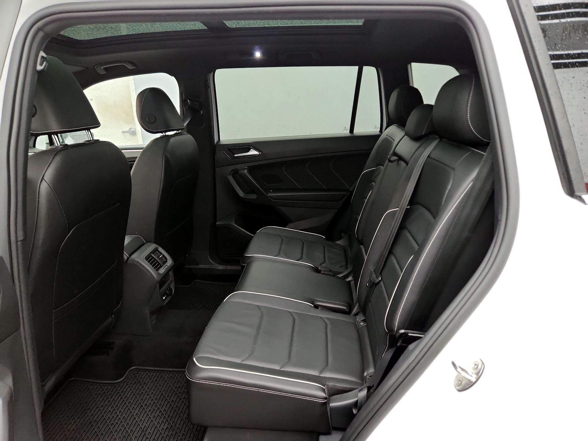 Thumbnail: 2022 Volkswagen Tiguan - 20